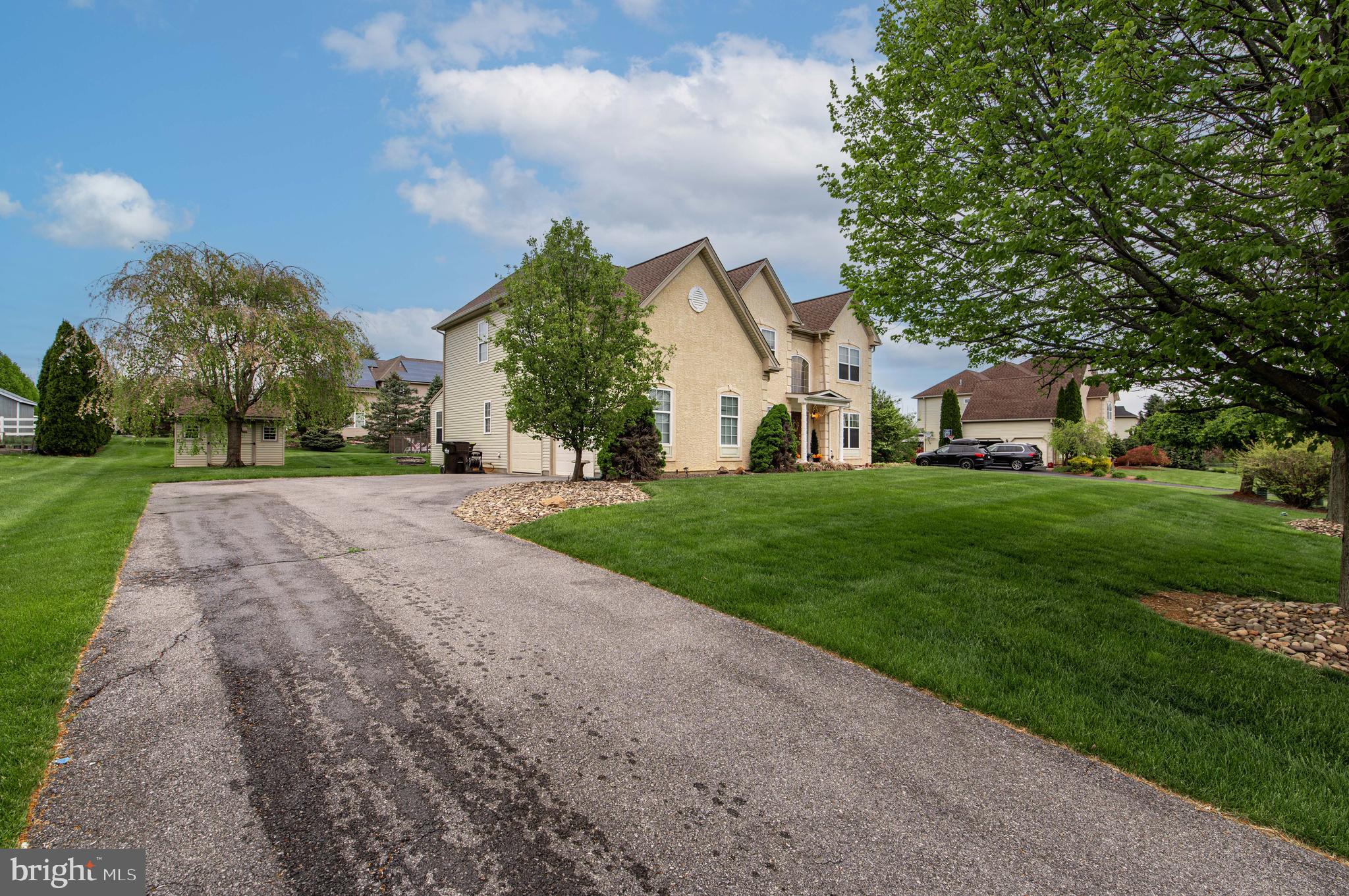 LAKE VIEW ESTATES - Residential