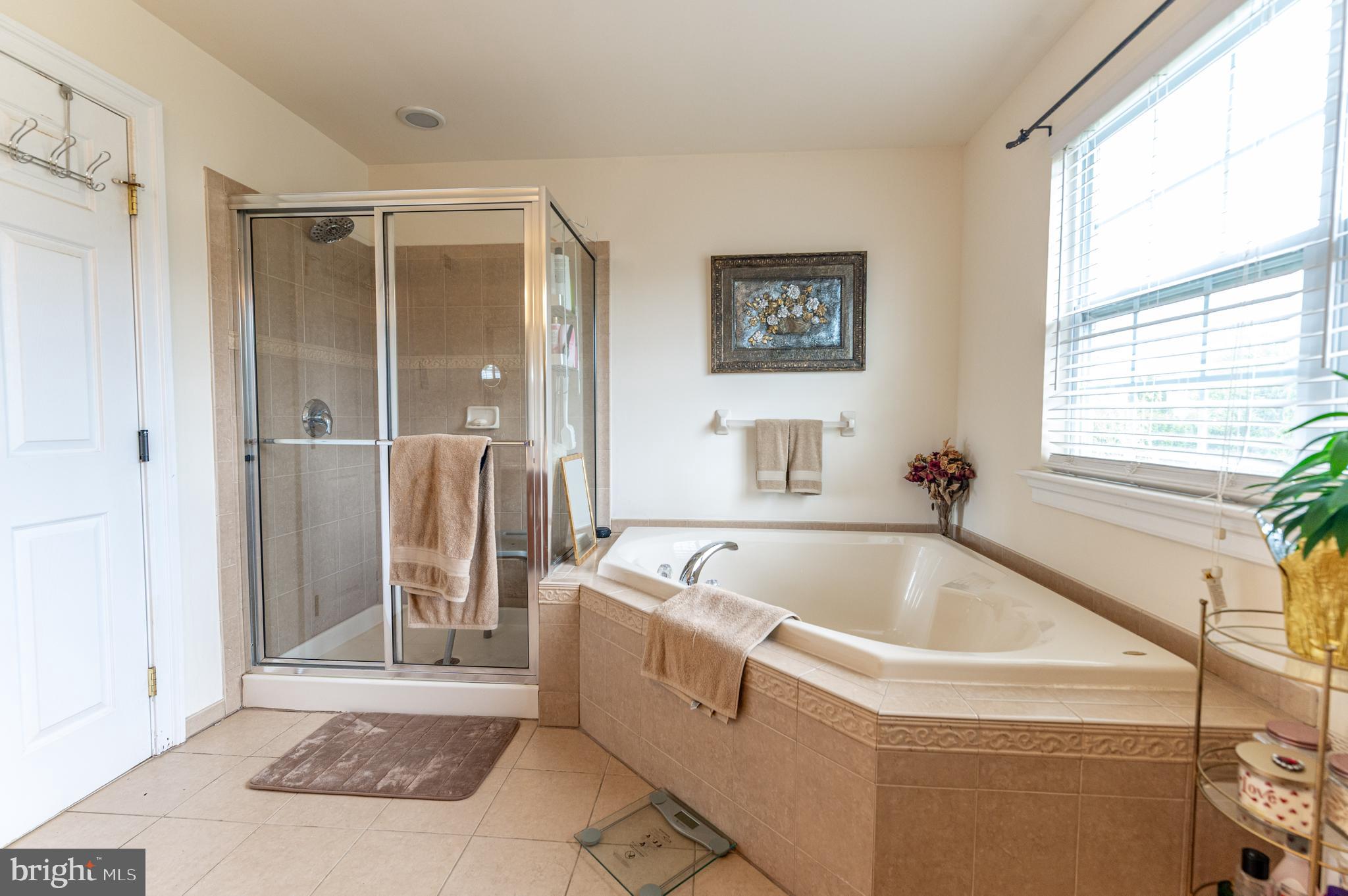 LAKE VIEW ESTATES - Residential