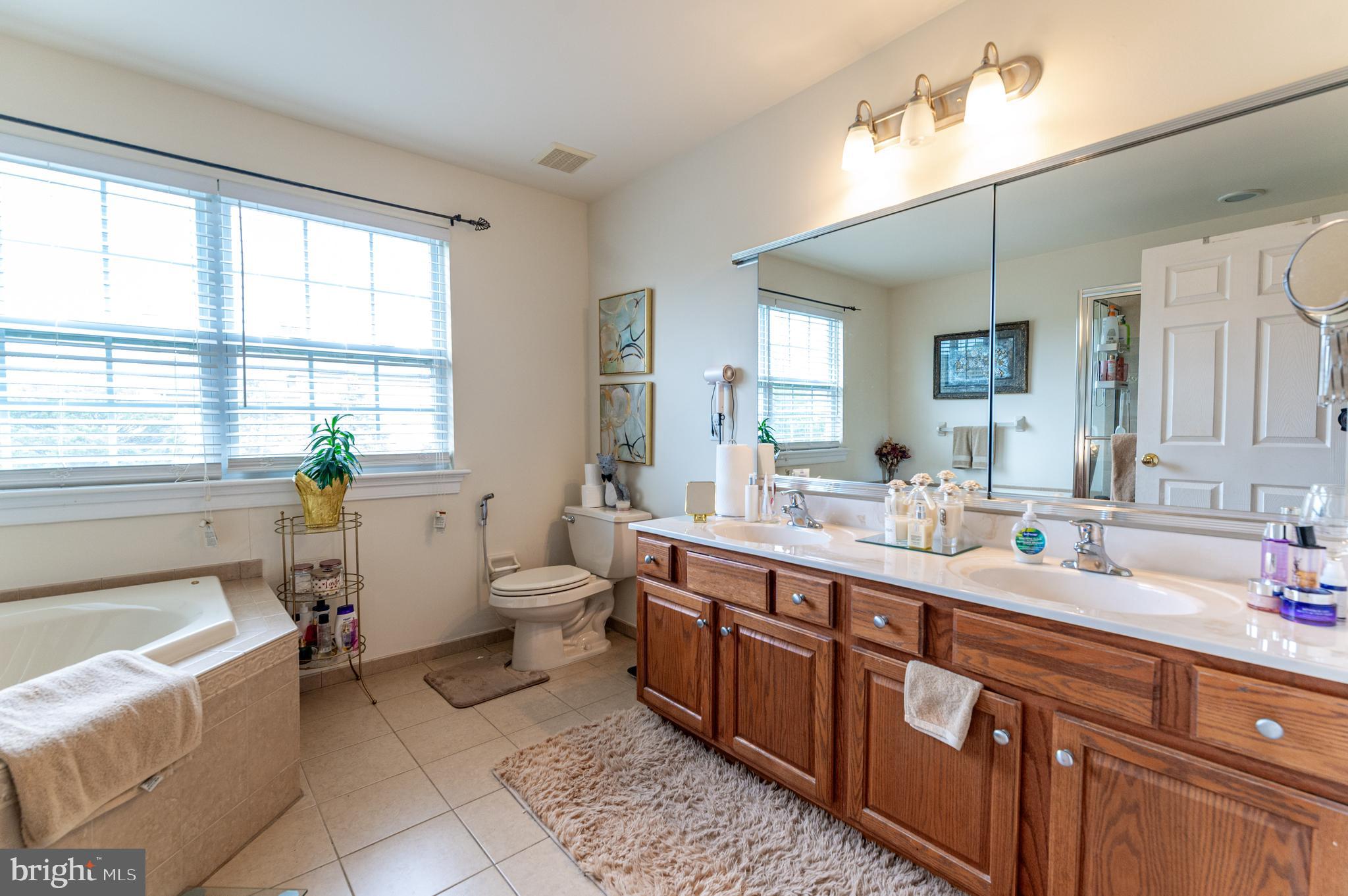 LAKE VIEW ESTATES - Residential