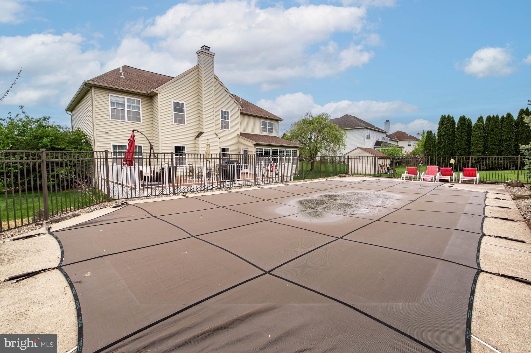 LAKE VIEW ESTATES - Residential
