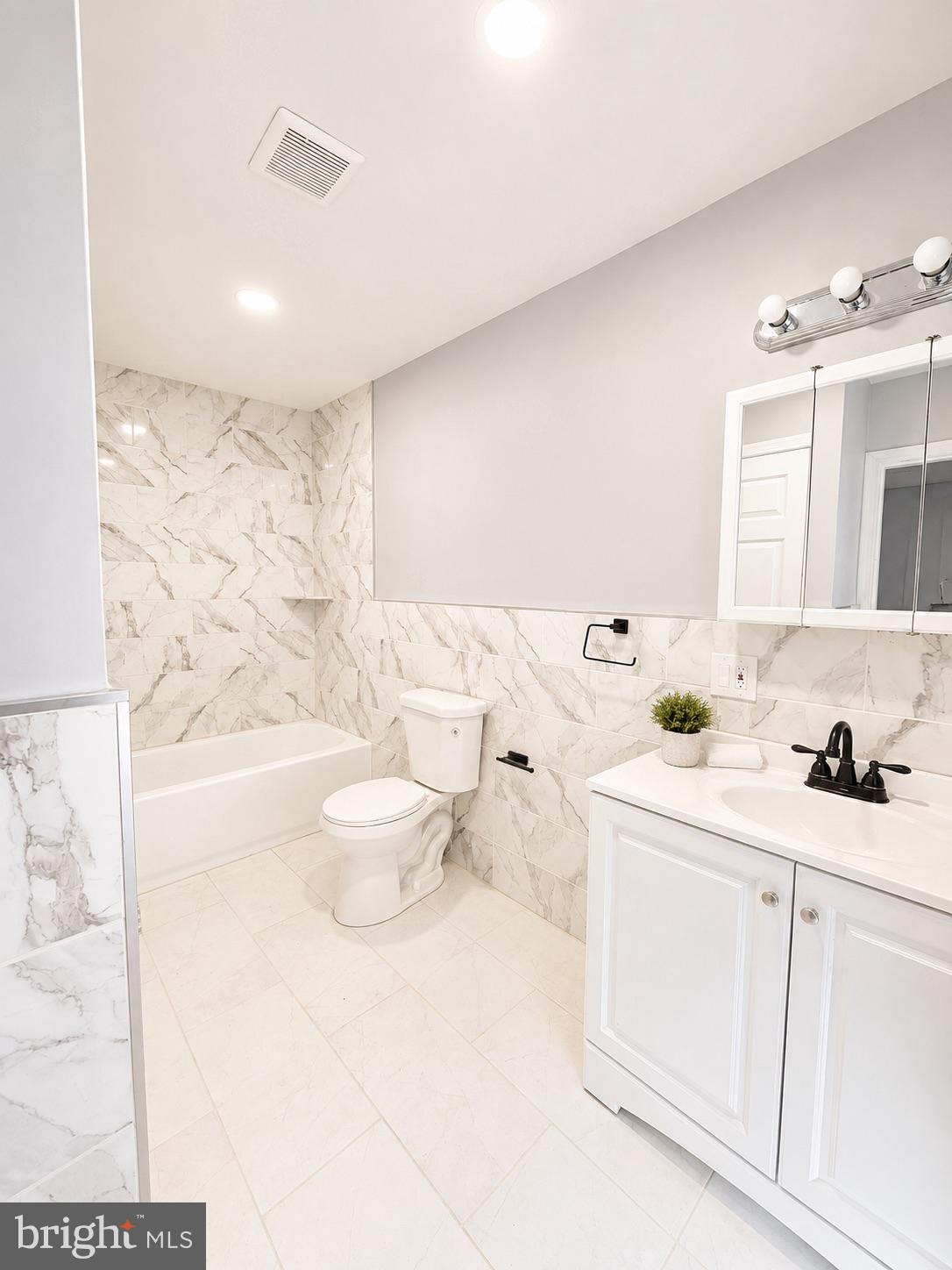 8516 LYNNEWOOD ROAD UNIT 1
