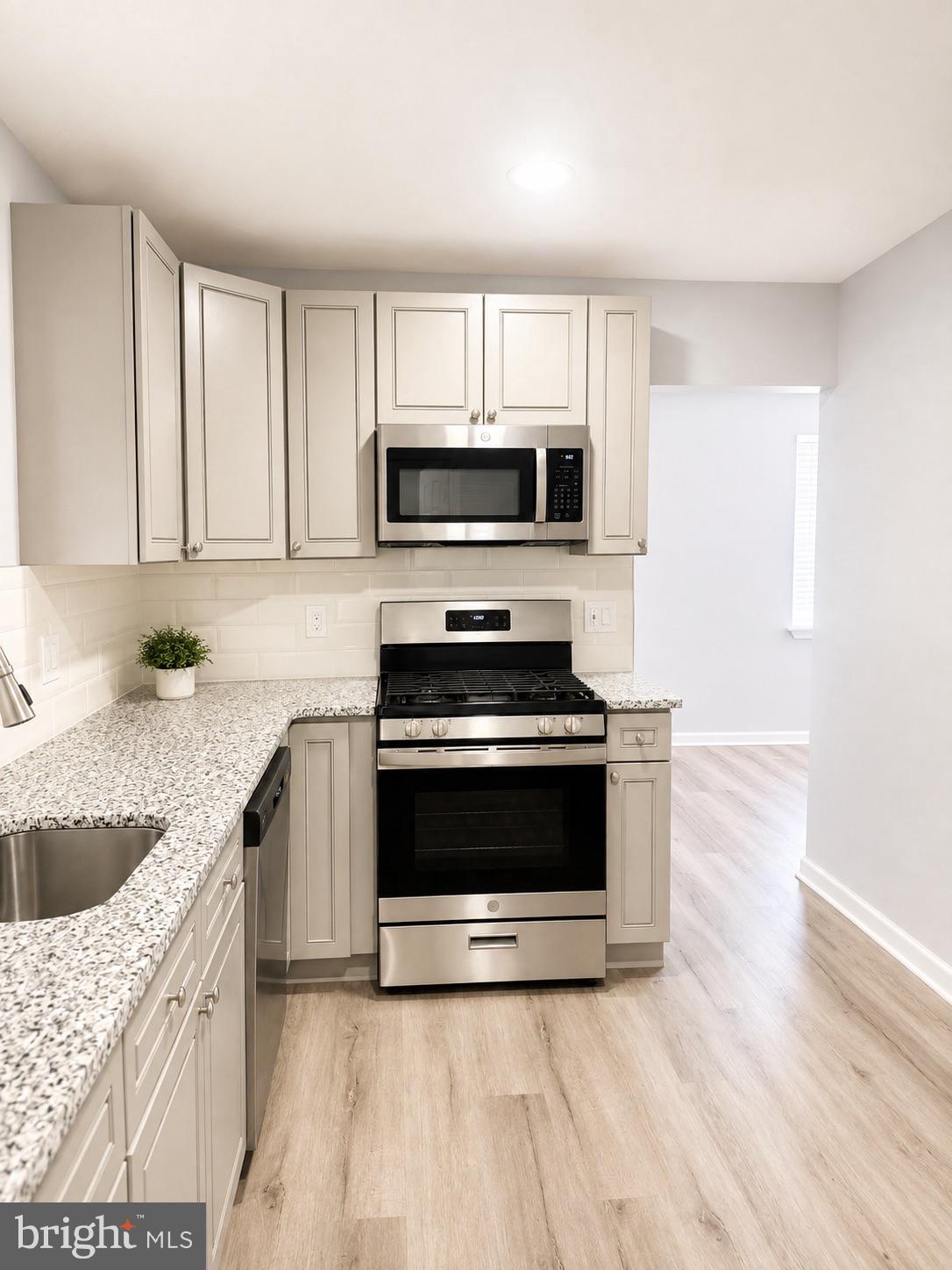 8516 LYNNEWOOD ROAD UNIT 1