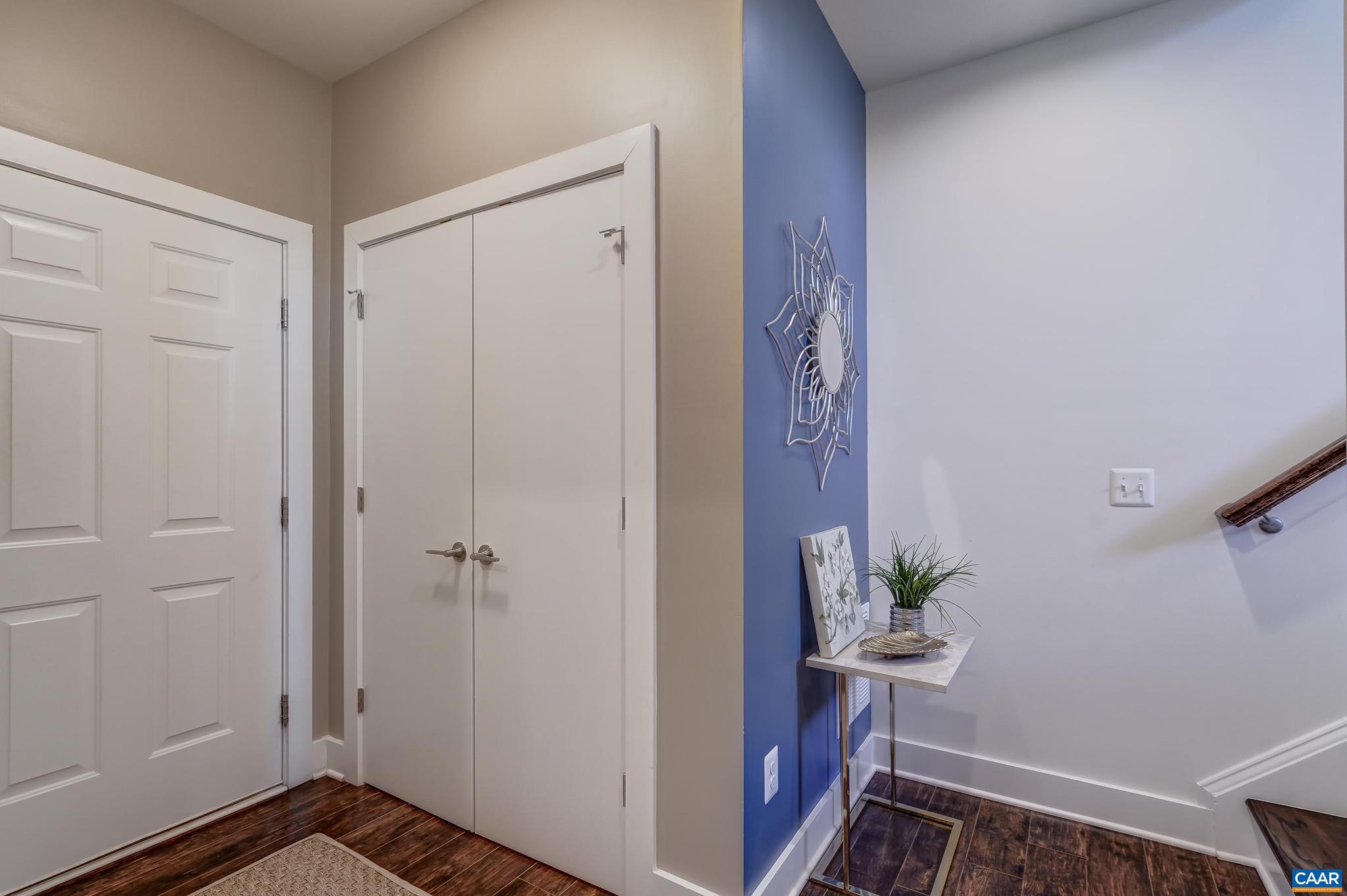 OLD TRAIL - Residential