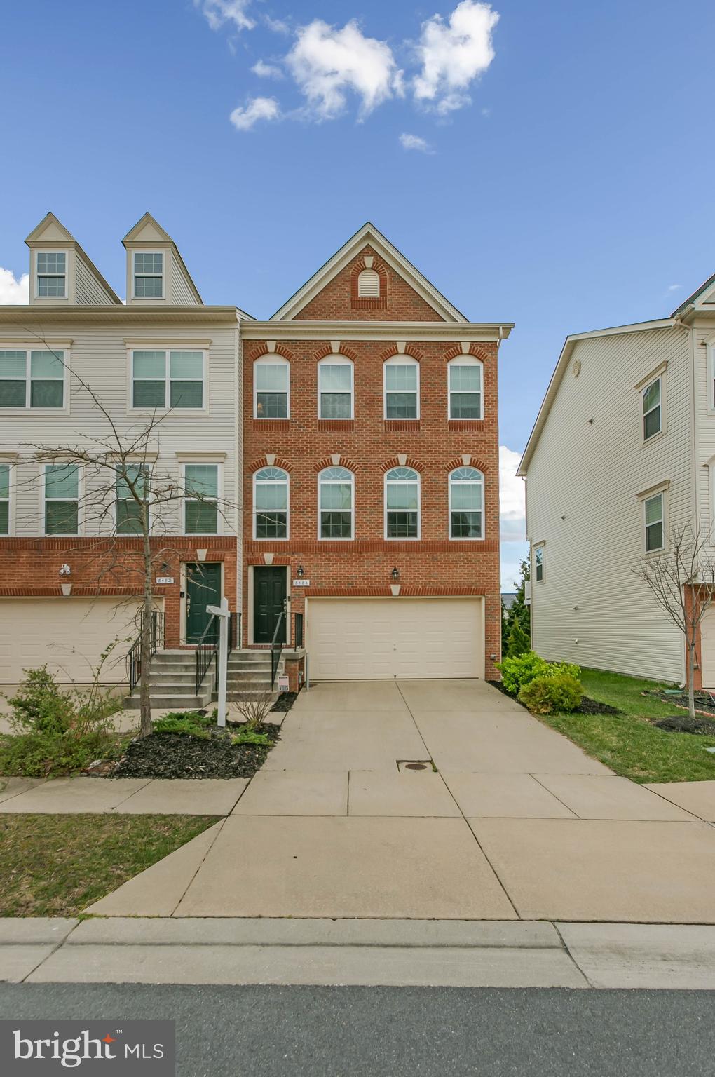 FIELDSTONE FARM - Residential