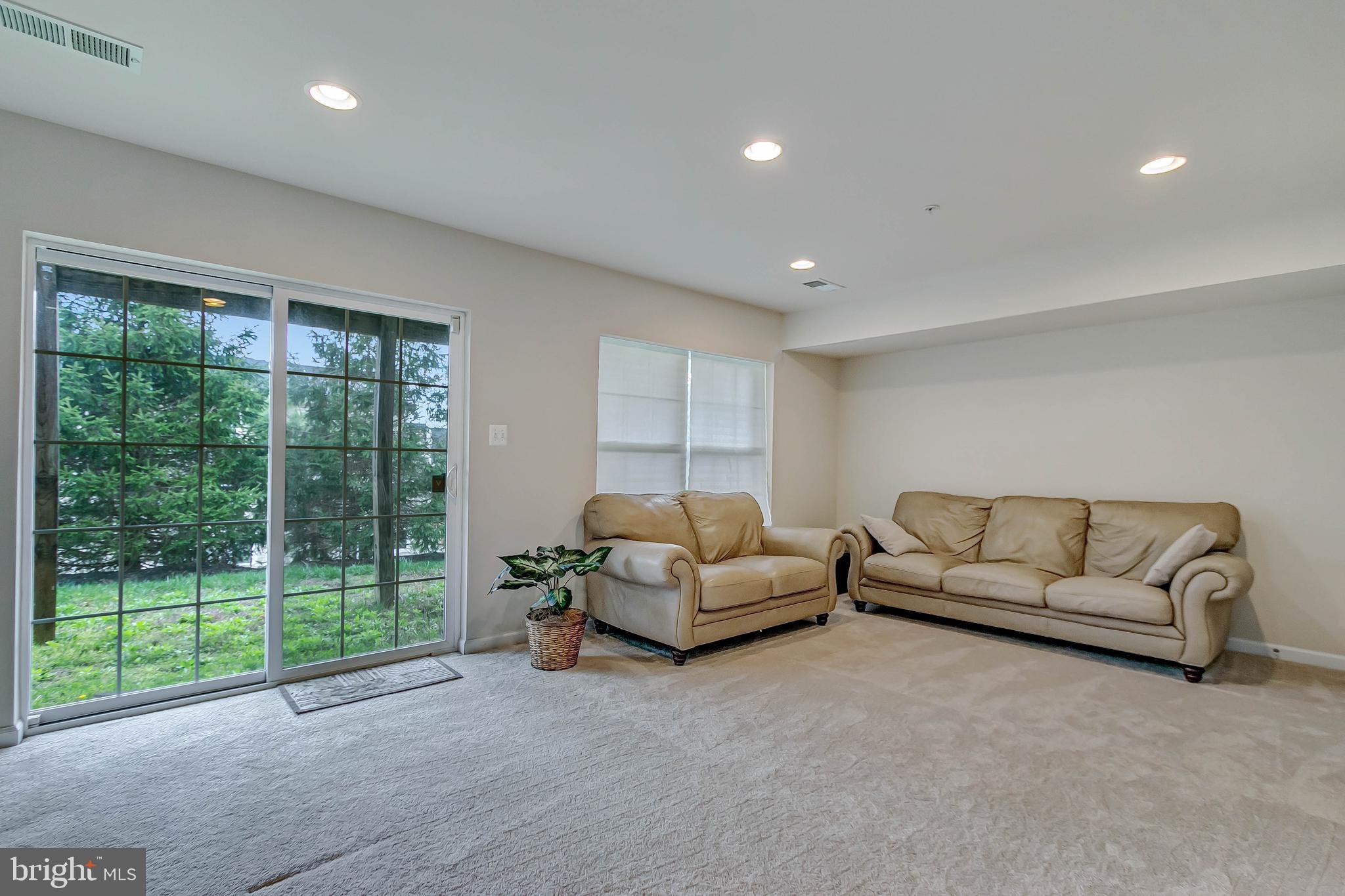 FIELDSTONE FARM - Residential