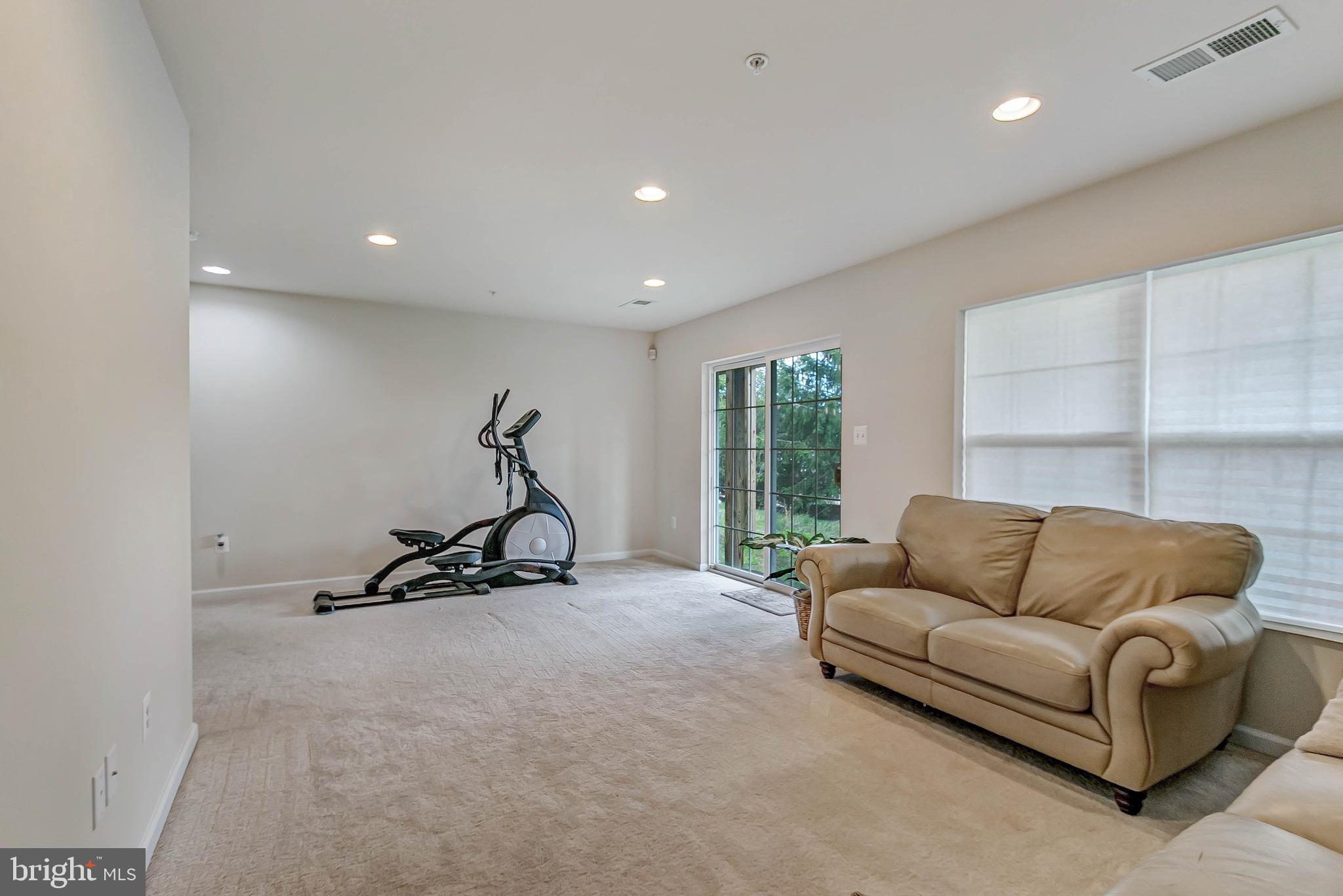 FIELDSTONE FARM - Residential