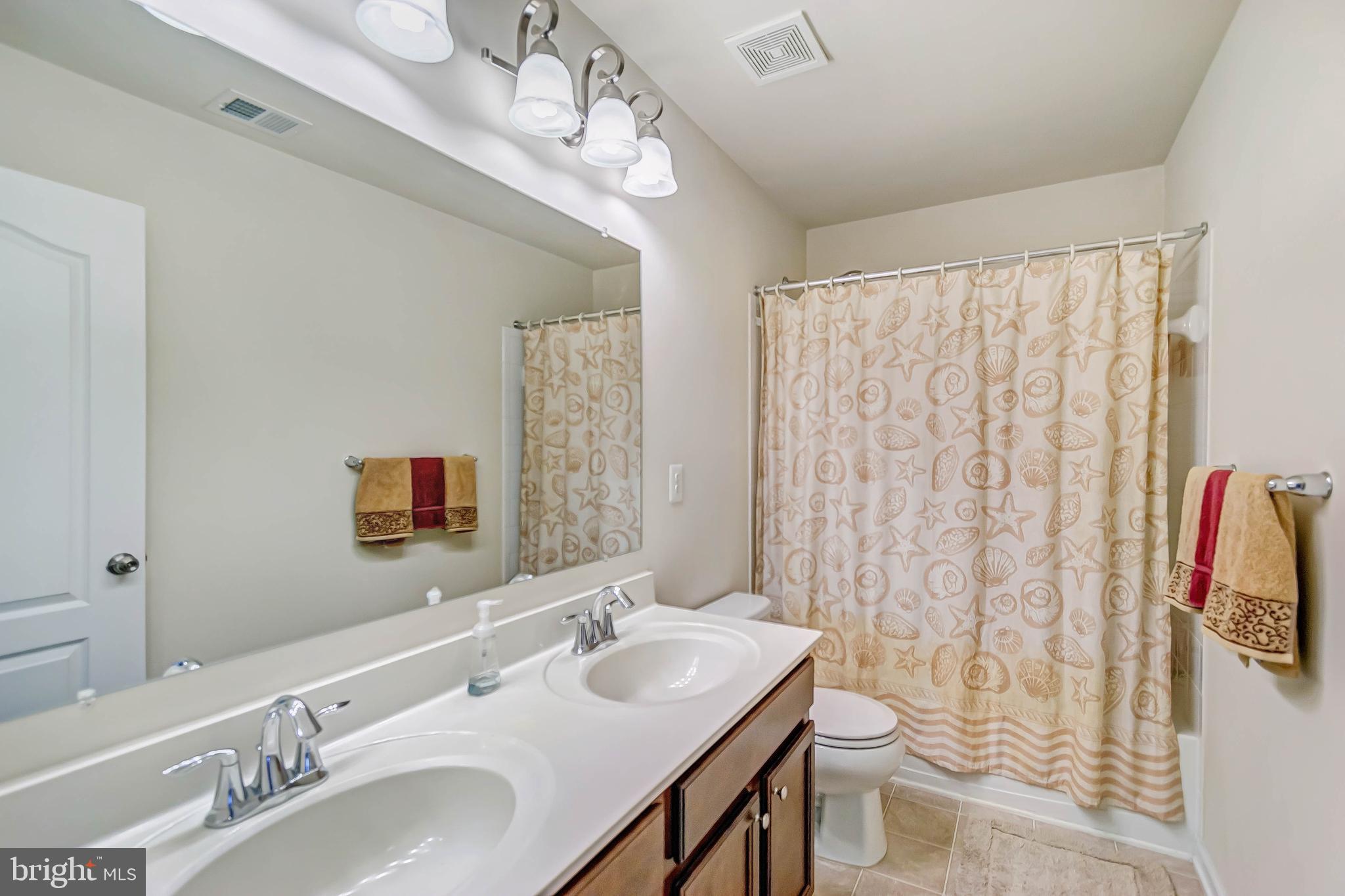 FIELDSTONE FARM - Residential