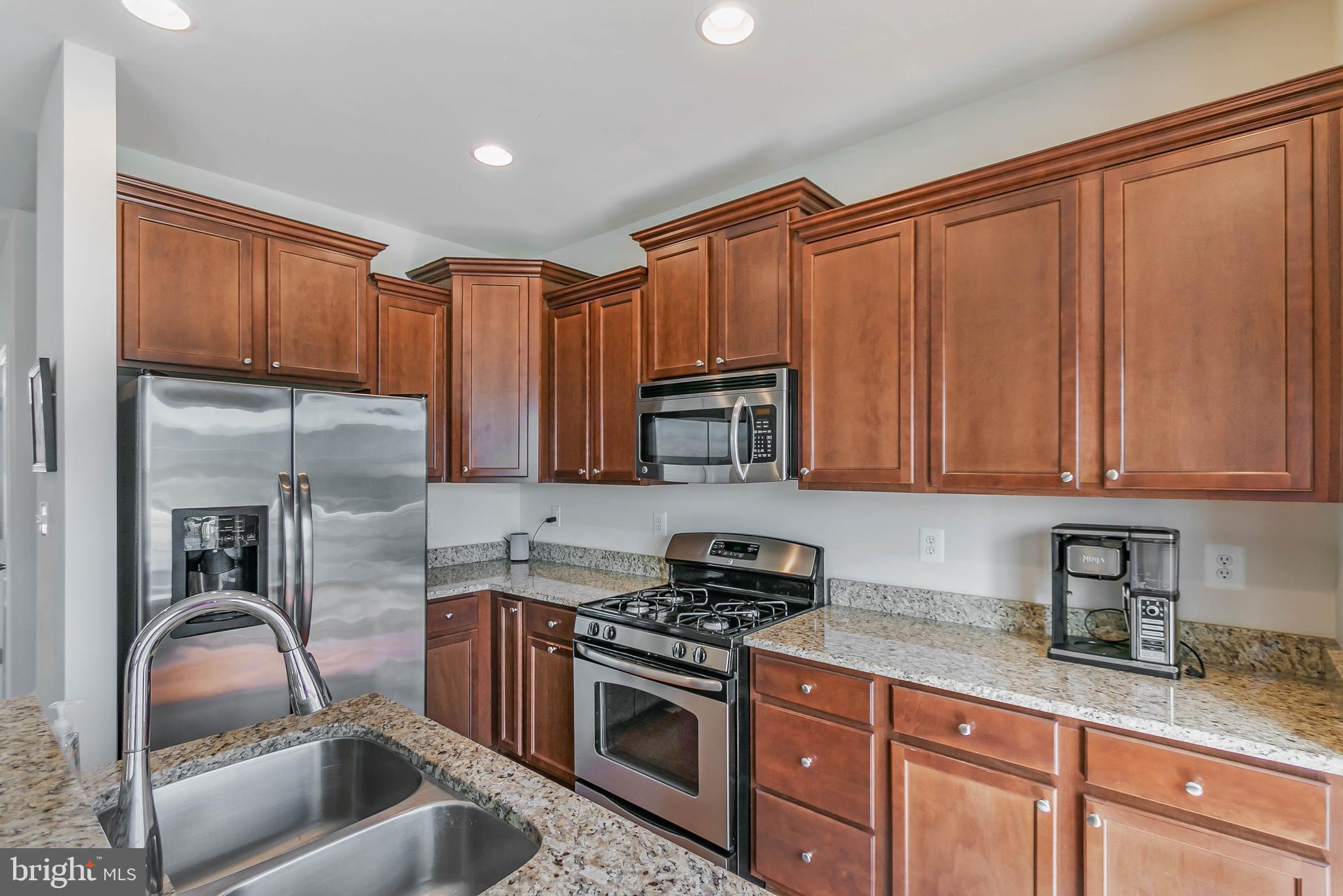 FIELDSTONE FARM - Residential