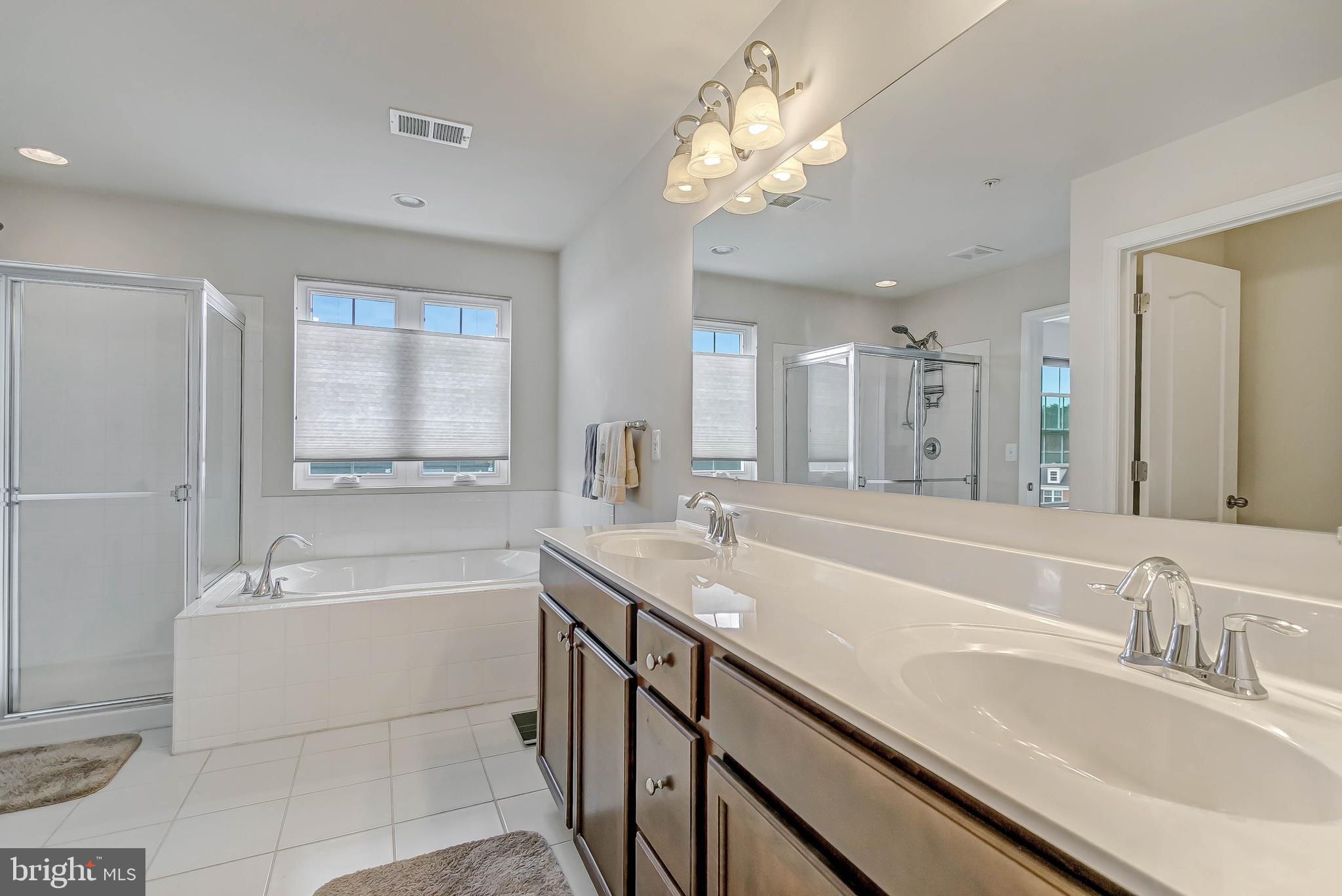 FIELDSTONE FARM - Residential