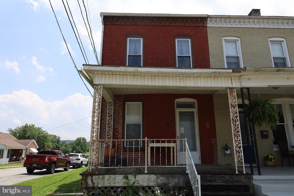 Photo of 501 Hellam Street, WRIGHTSVILLE, PA 17368 (MLS # PAYK2085742)