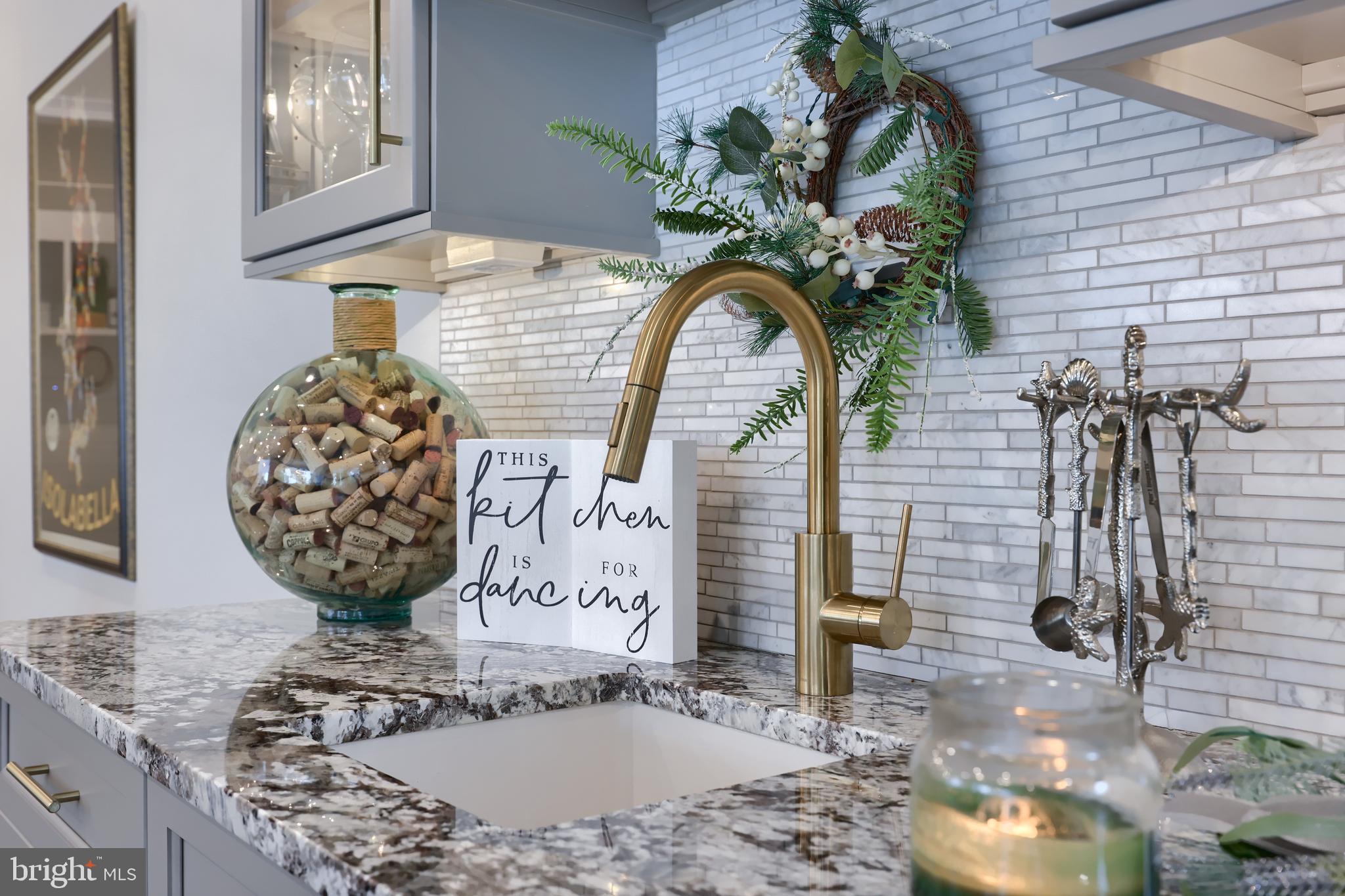 STONEHENGE RESERVE - Residential