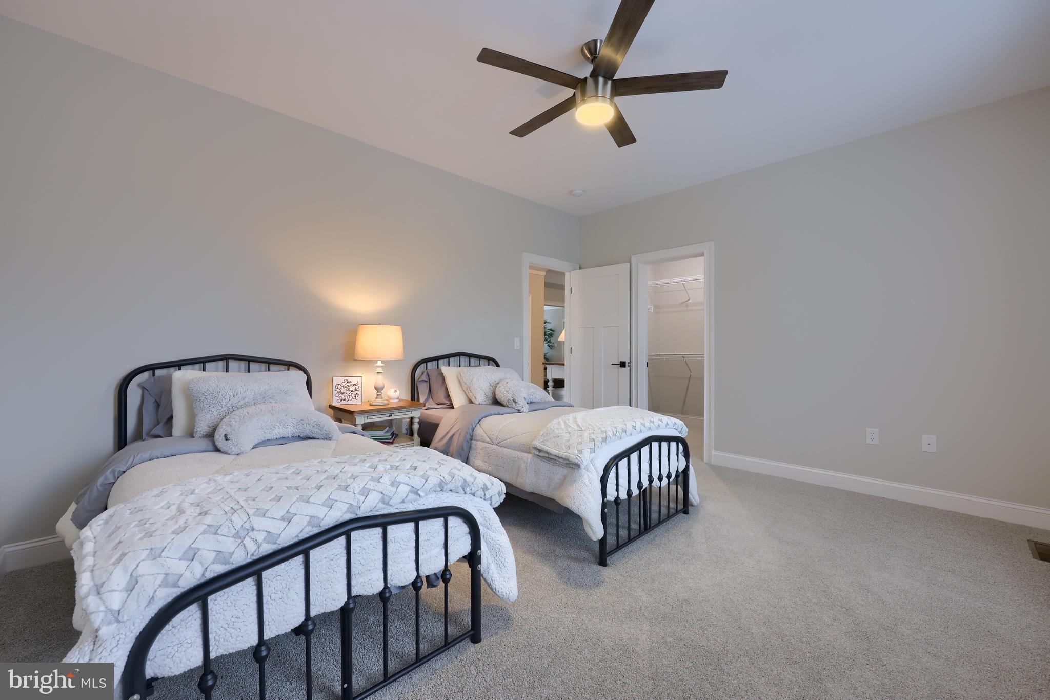 STONEHENGE RESERVE - Residential