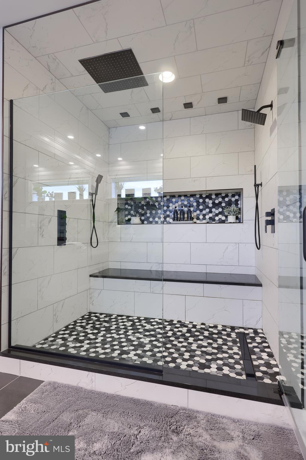 STONEHENGE RESERVE - Residential