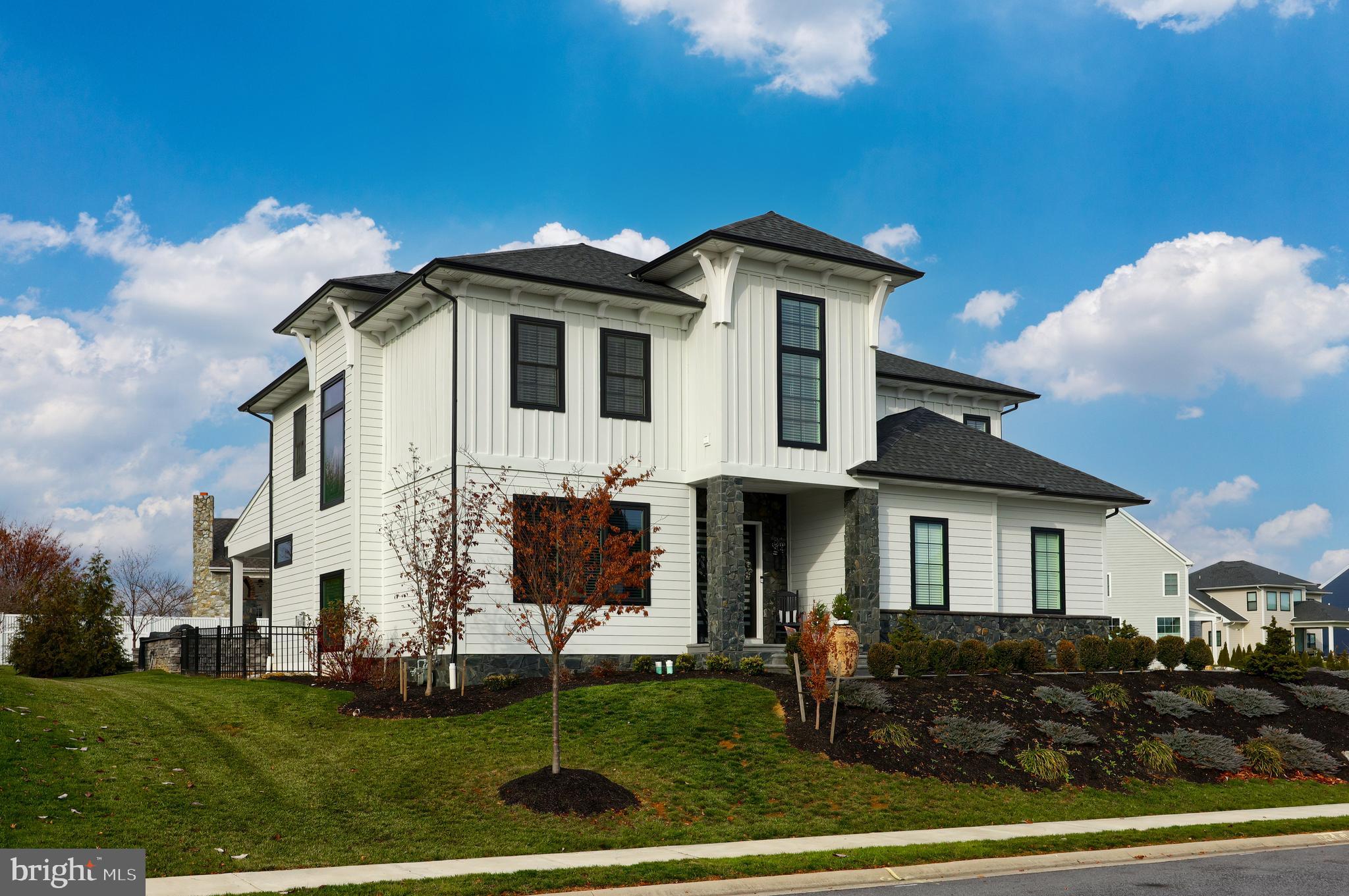 STONEHENGE RESERVE - Residential