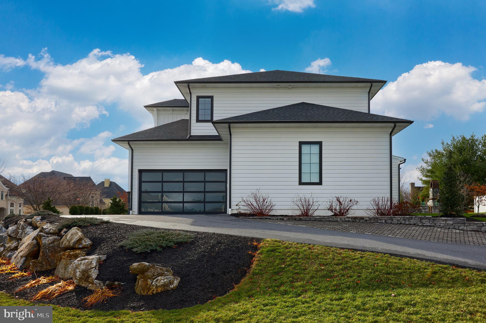 STONEHENGE RESERVE - Residential