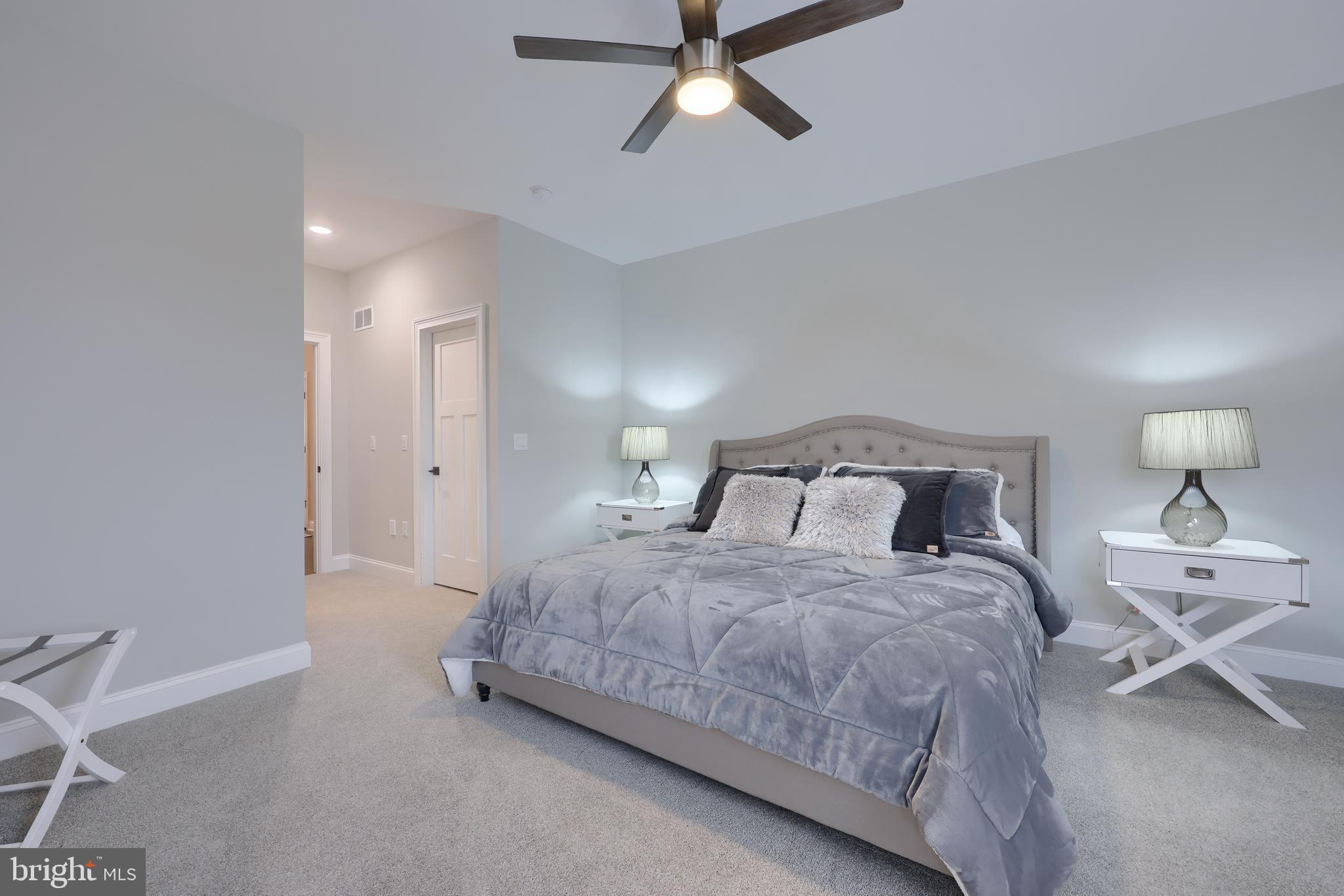 STONEHENGE RESERVE - Residential