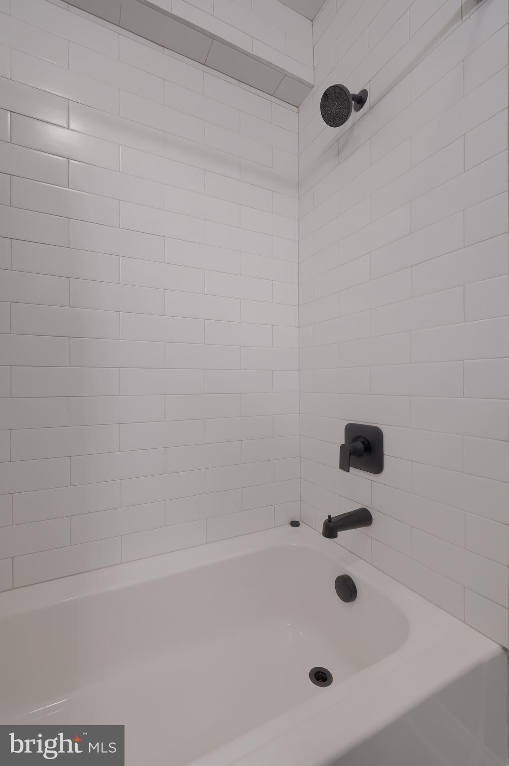 STONEHENGE RESERVE - Residential