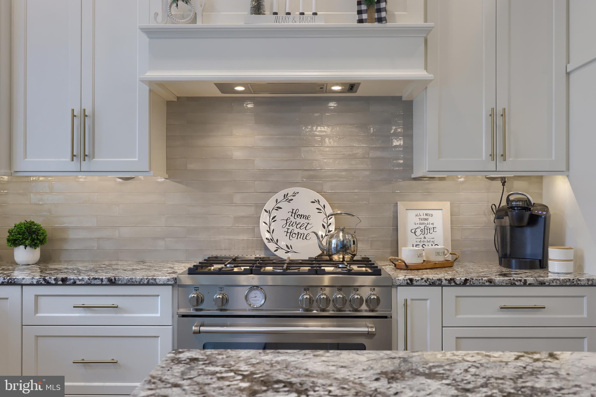 STONEHENGE RESERVE - Residential