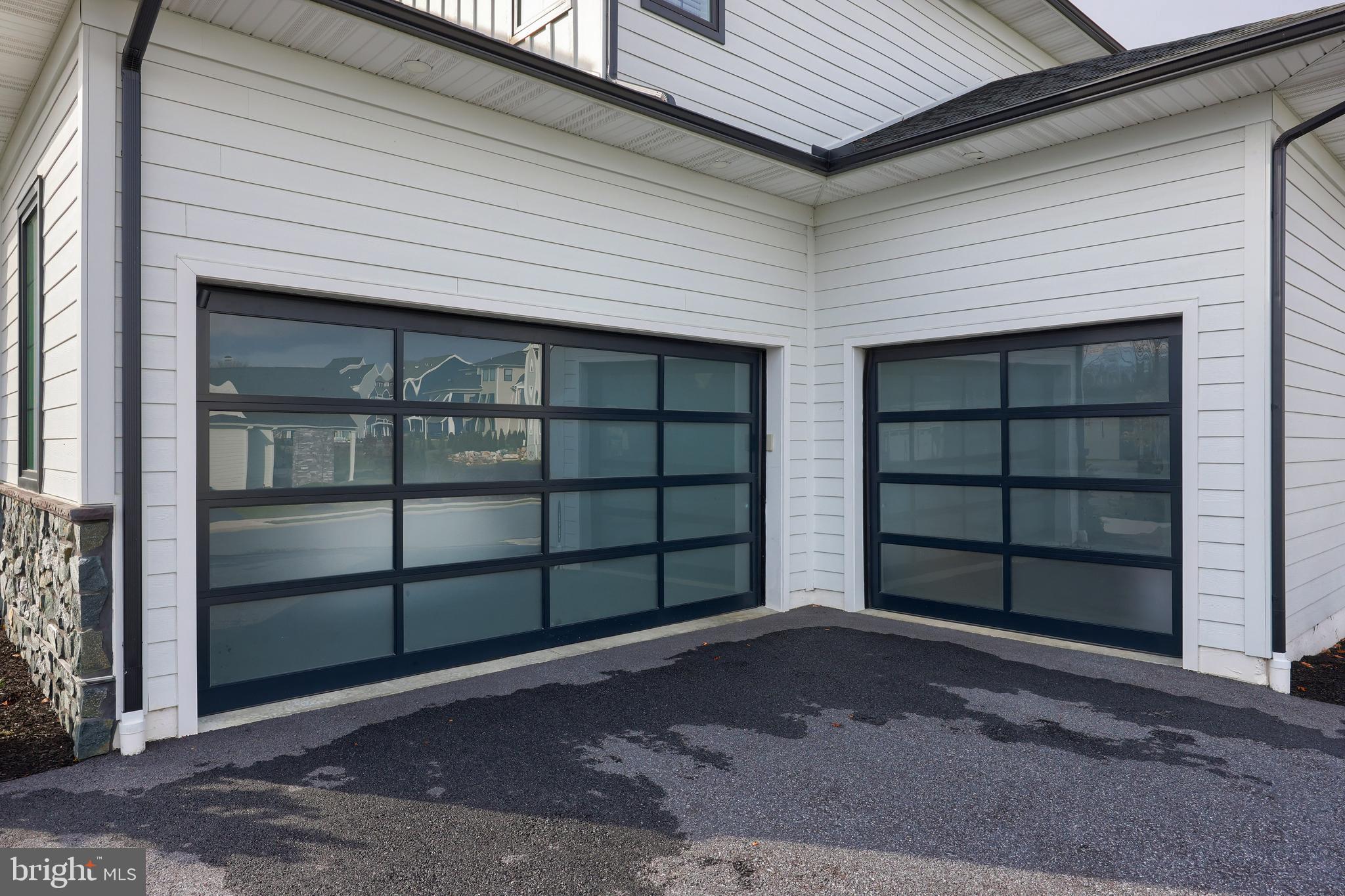 STONEHENGE RESERVE - Residential