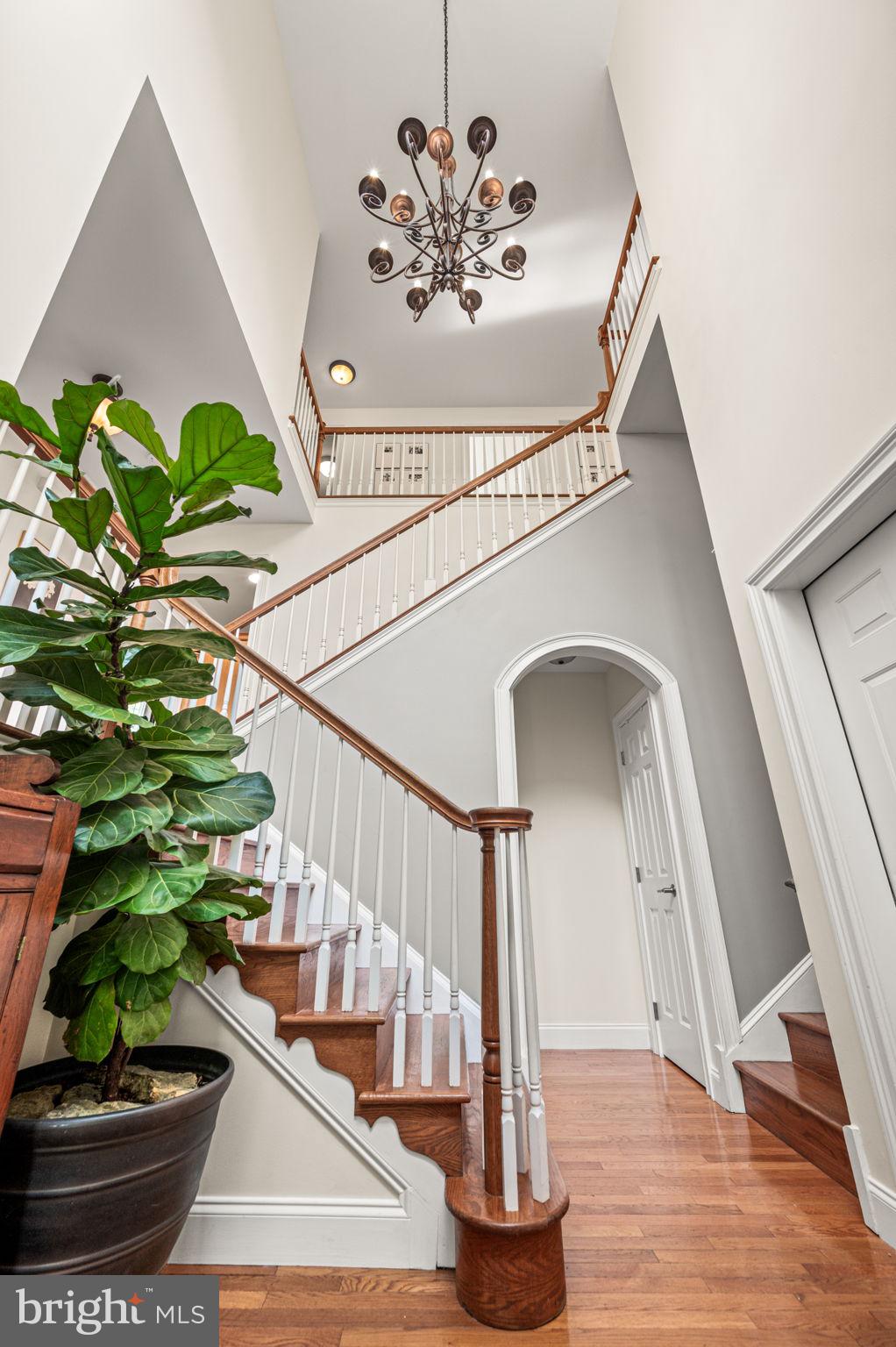 232 VINCENT ROAD