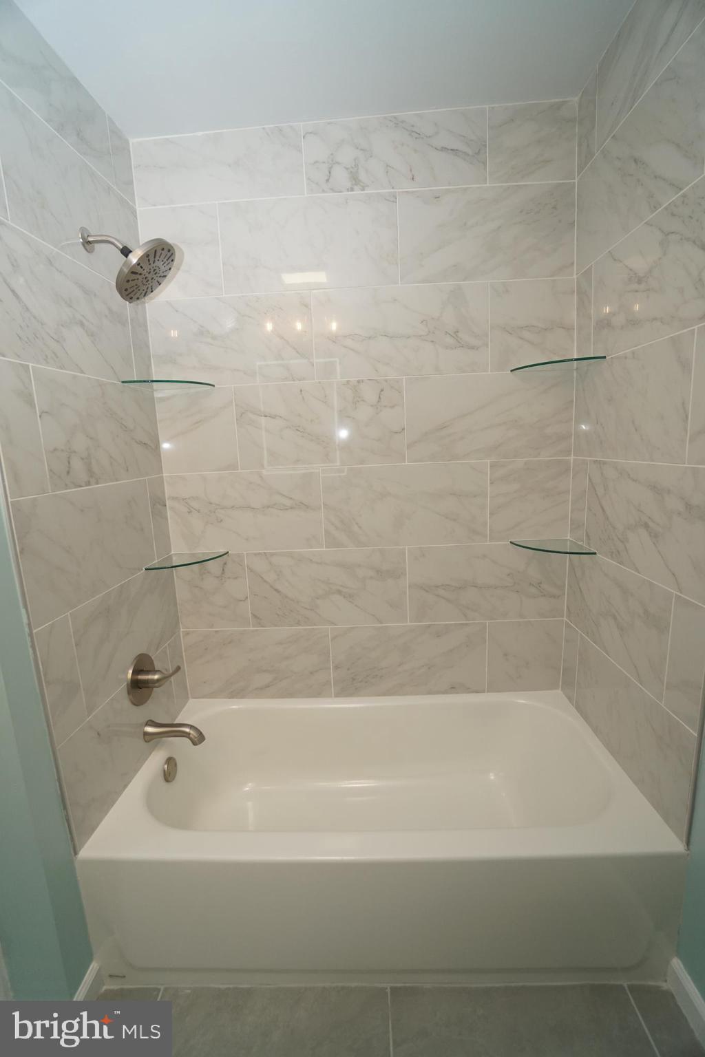 LANSDALE - Residential Lease