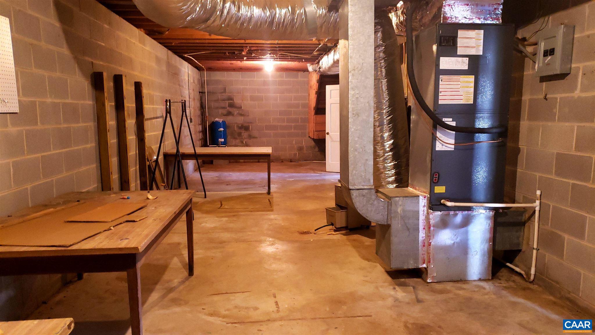 GOLDHILL - Residential