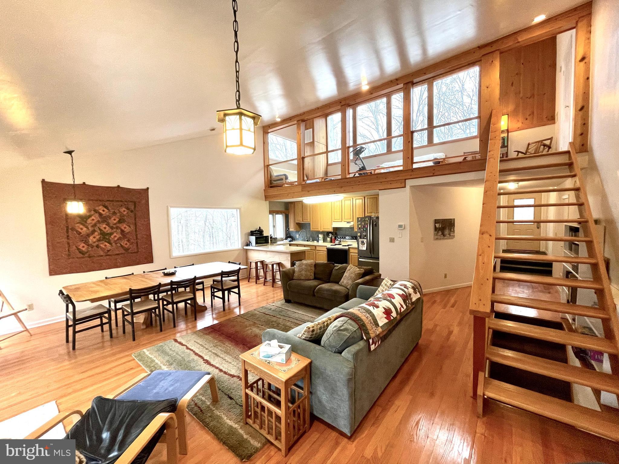 COOLFONT MOUNTAINSIDE - Residential