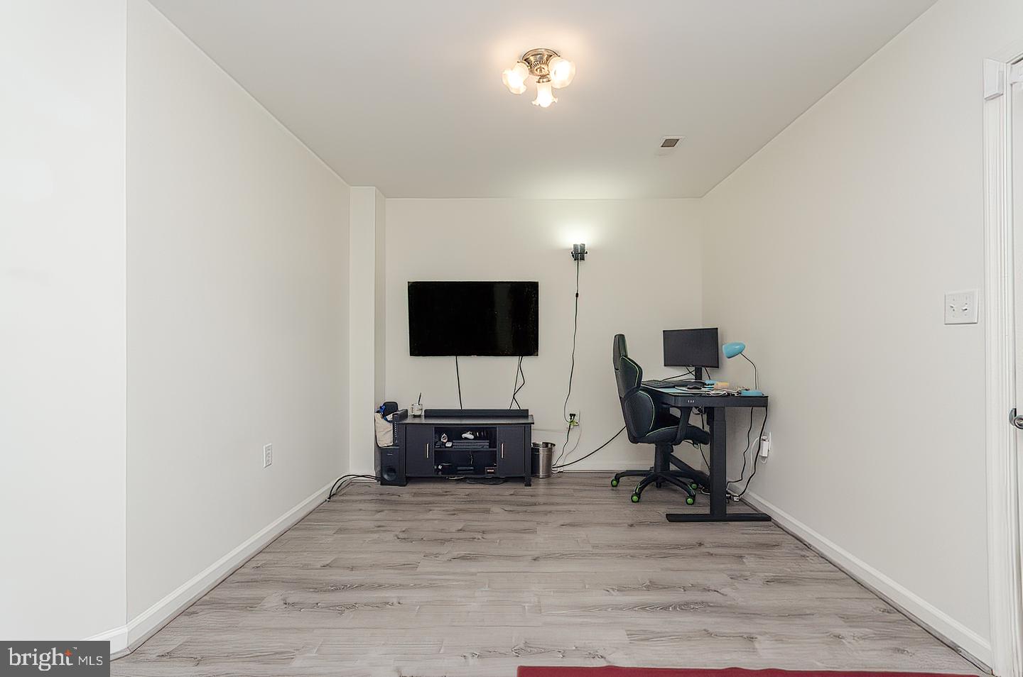 BRIAR RUN - Residential