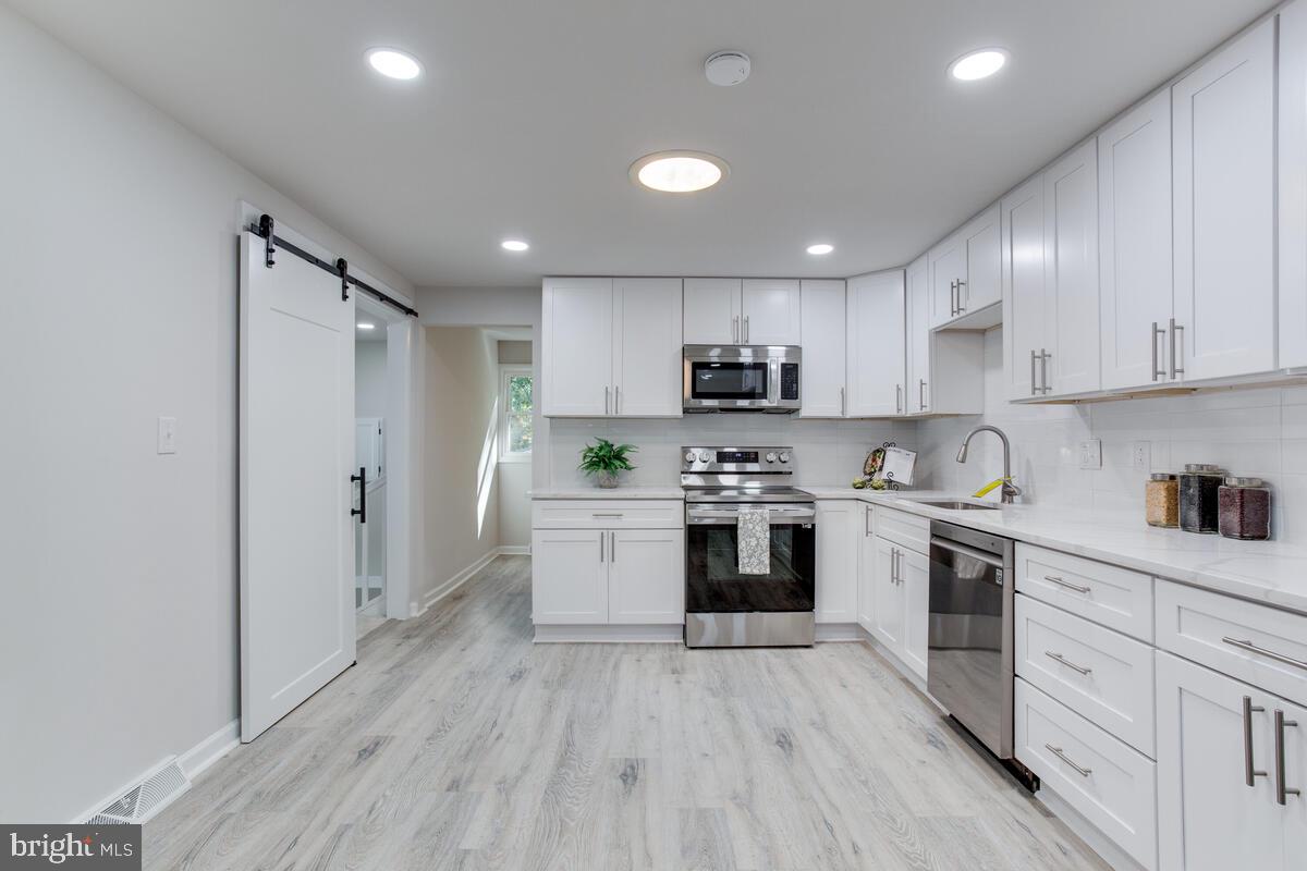 WOODLAND SUBD - Residential