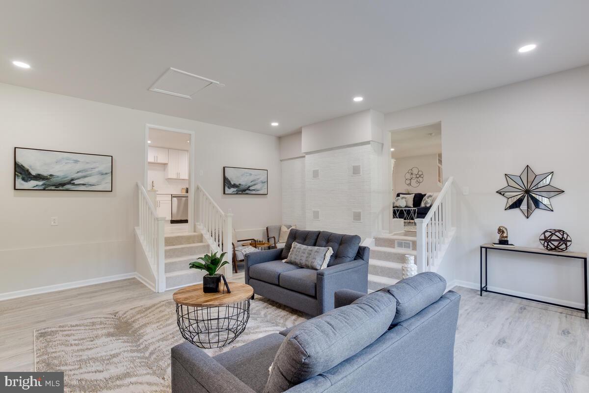 WOODLAND SUBD - Residential