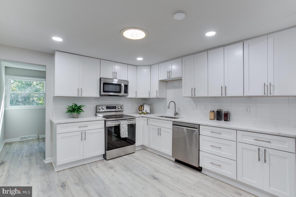 WOODLAND SUBD - Residential