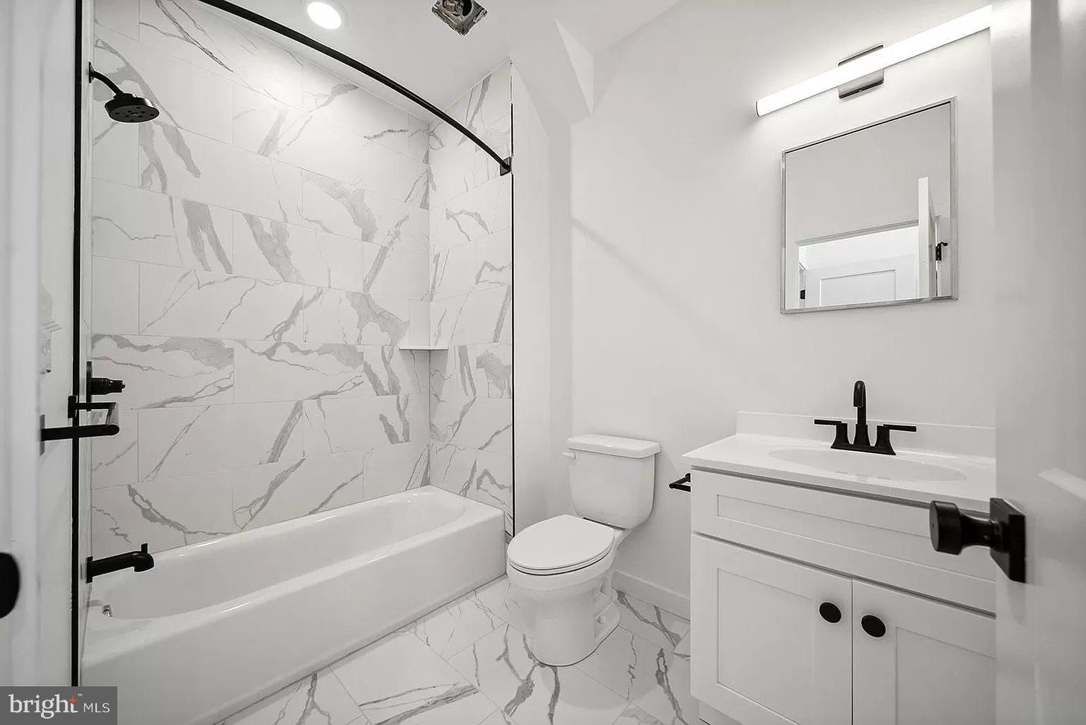 TEMPLE UNIVERSITY - Residential Lease