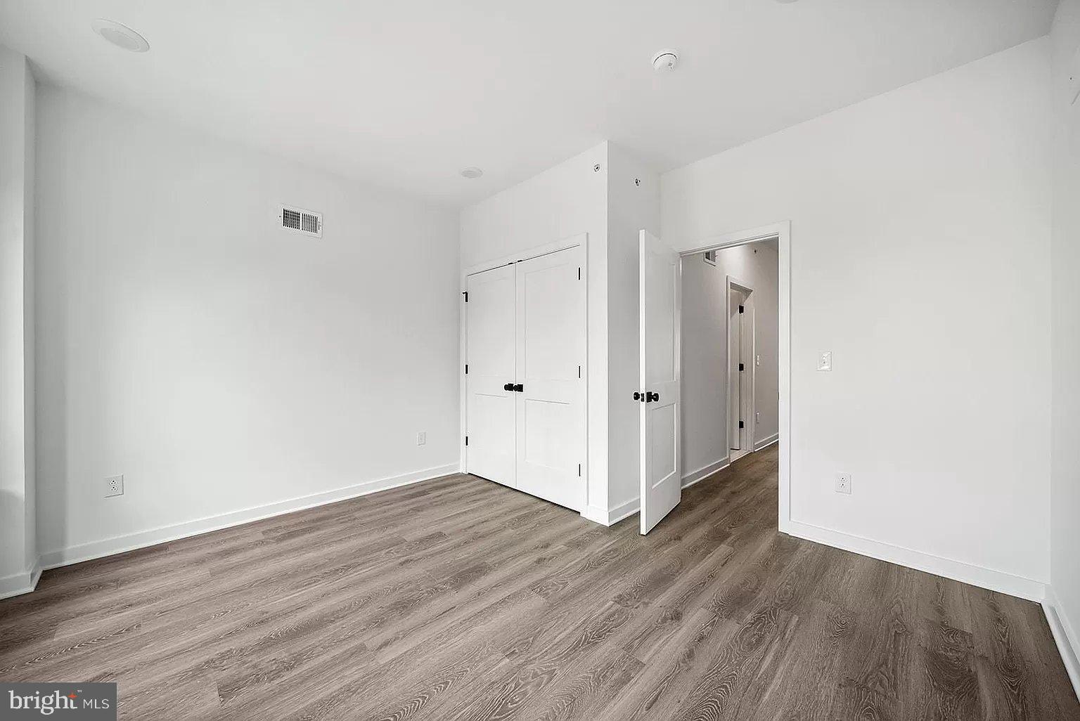 TEMPLE UNIVERSITY - Residential Lease