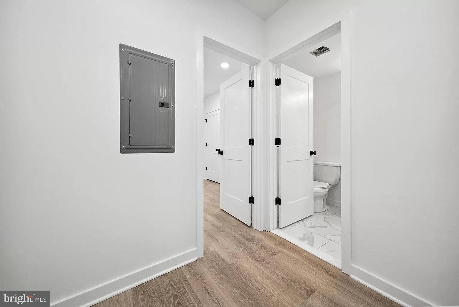 TEMPLE UNIVERSITY - Residential Lease