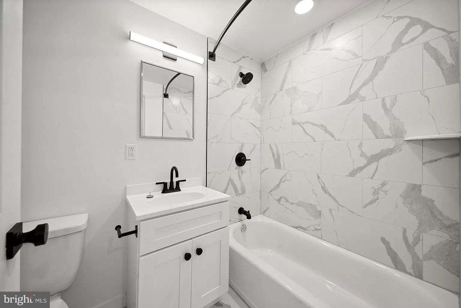 TEMPLE UNIVERSITY - Residential Lease