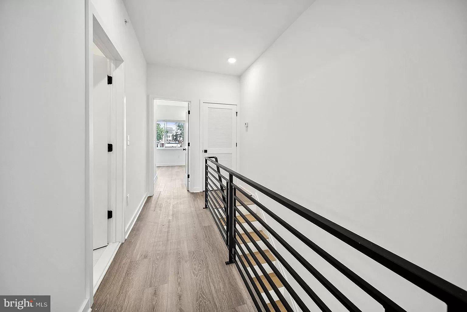 TEMPLE UNIVERSITY - Residential Lease