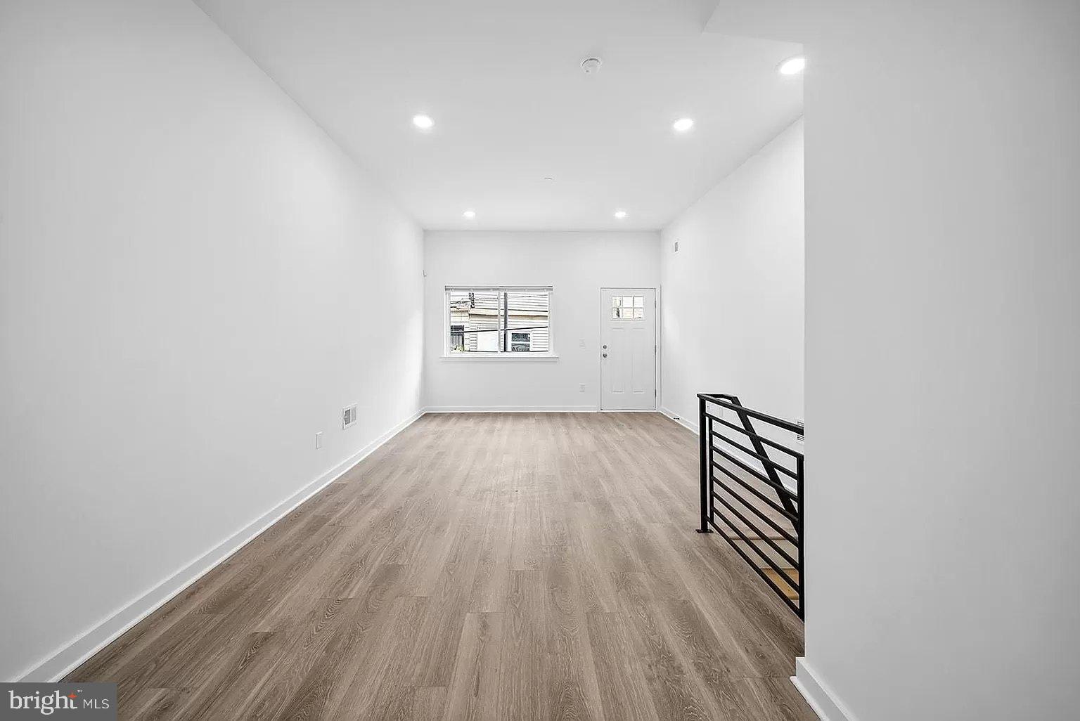 TEMPLE UNIVERSITY - Residential Lease