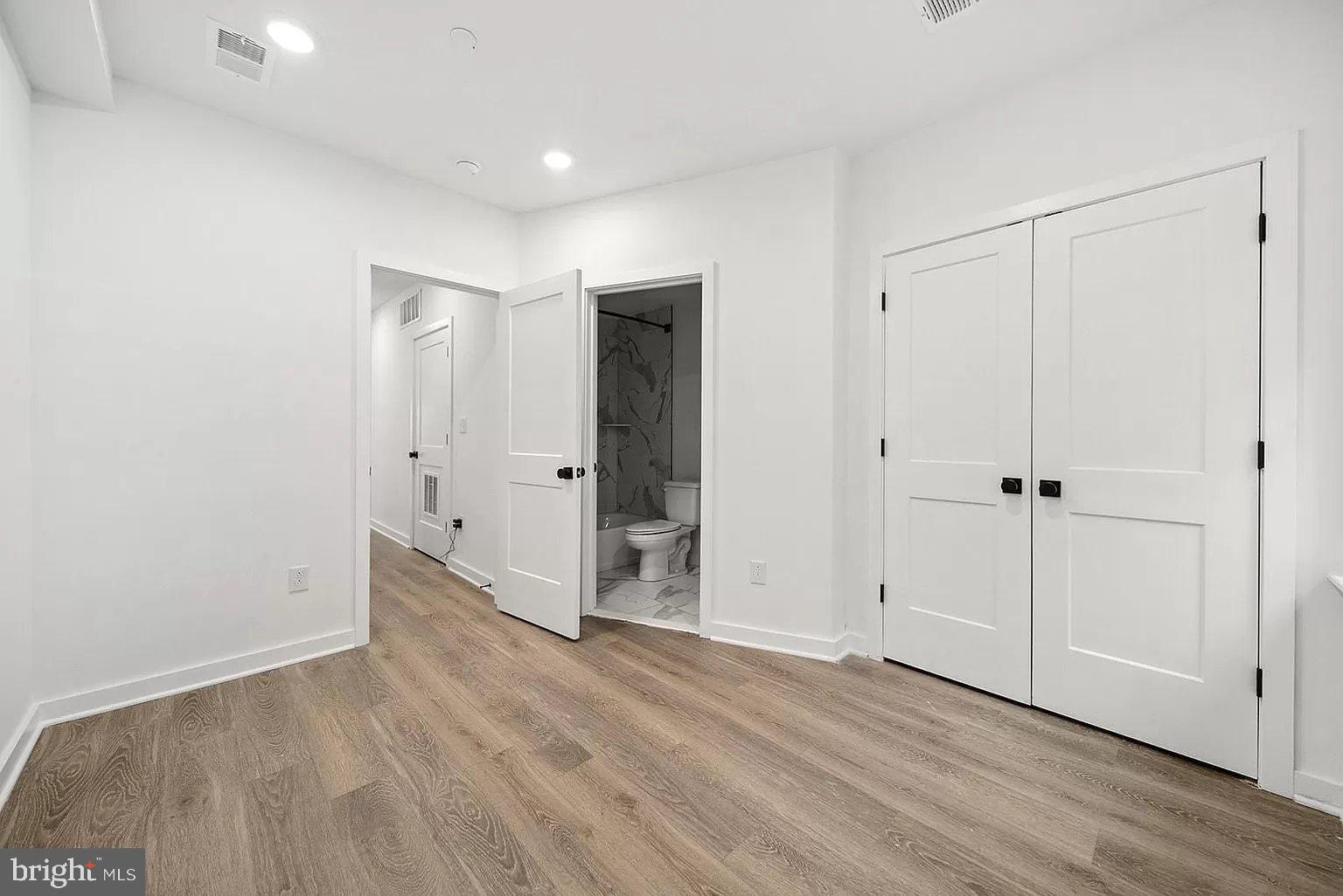 TEMPLE UNIVERSITY - Residential Lease