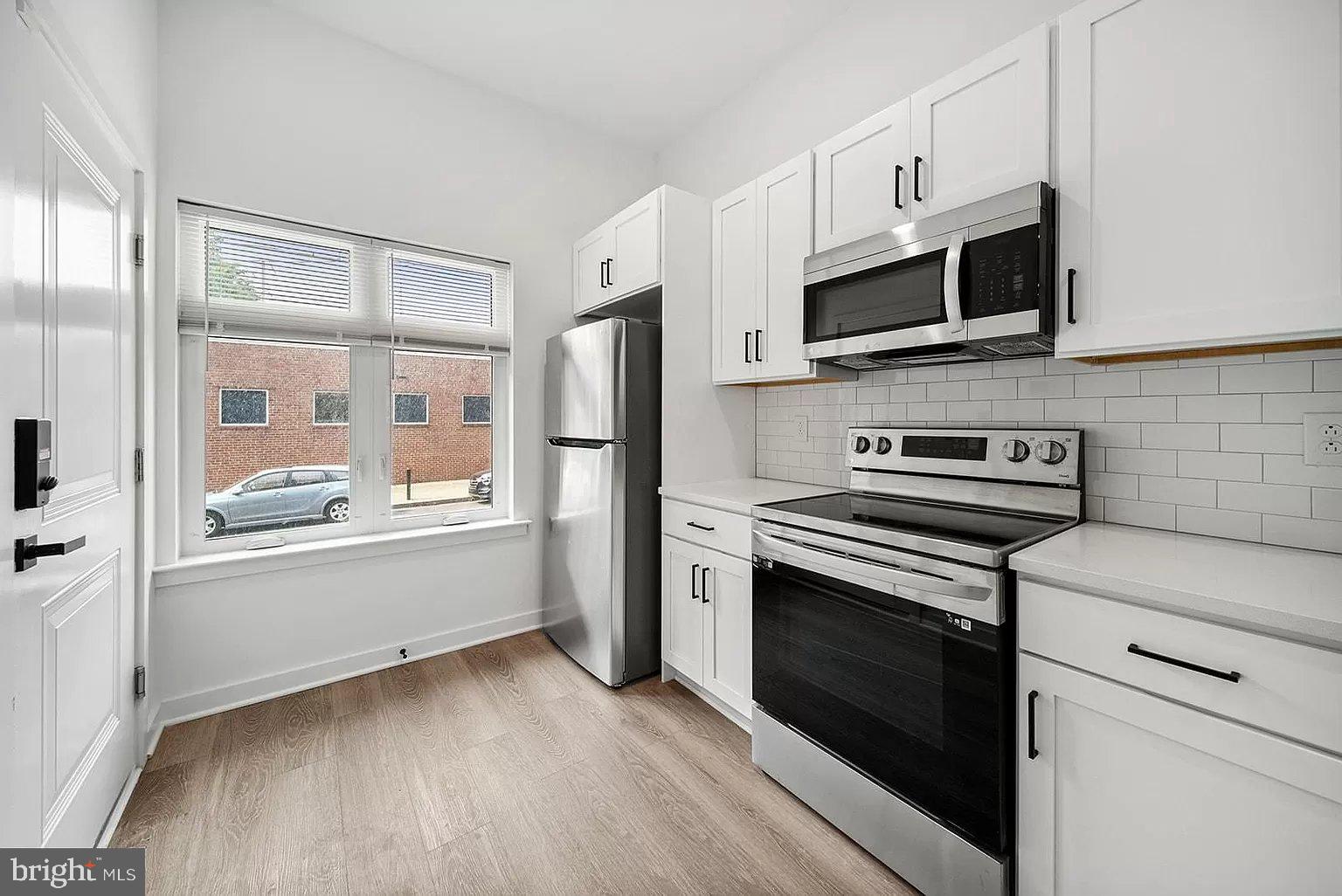 TEMPLE UNIVERSITY - Residential Lease