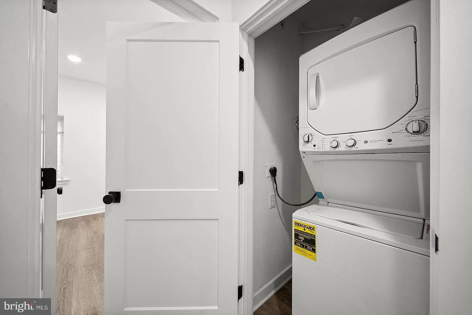 TEMPLE UNIVERSITY - Residential Lease