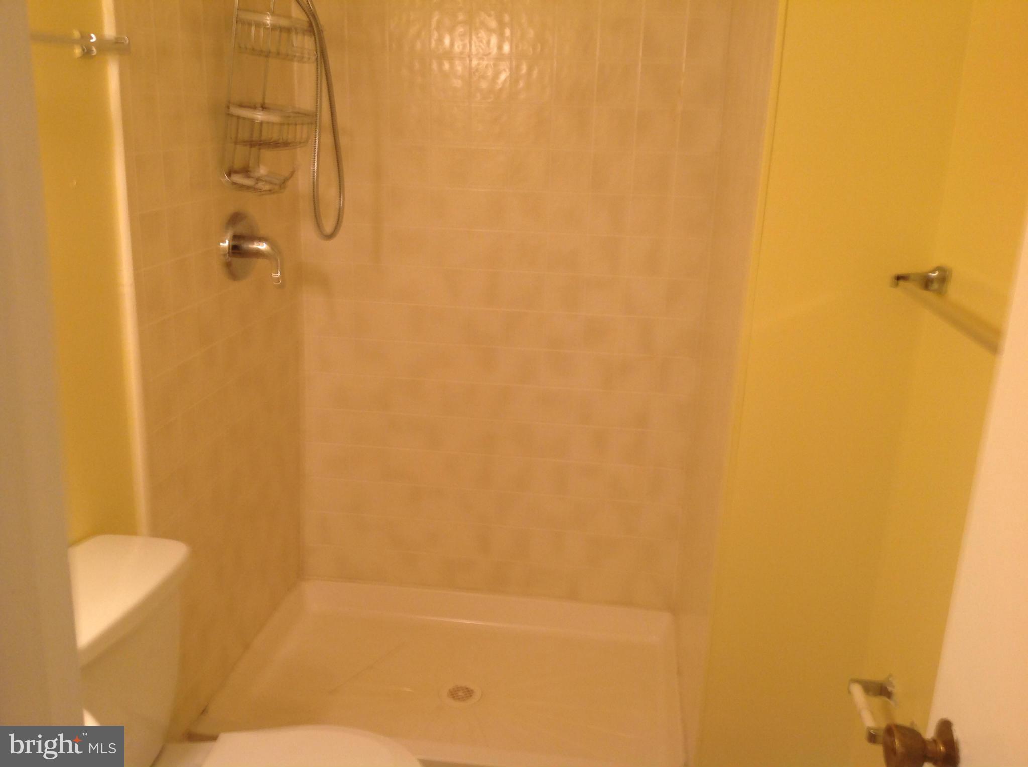 LAKE RIDGE - Residential Lease