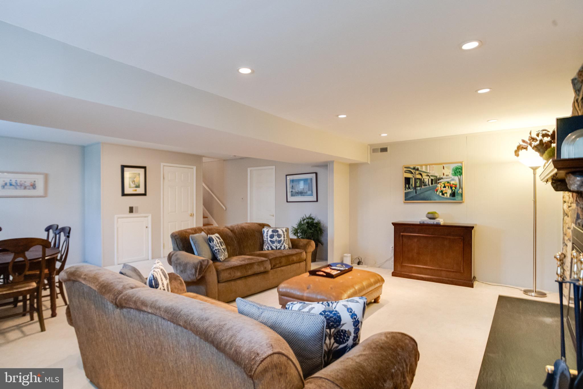 SHETLAND HILLS - Residential