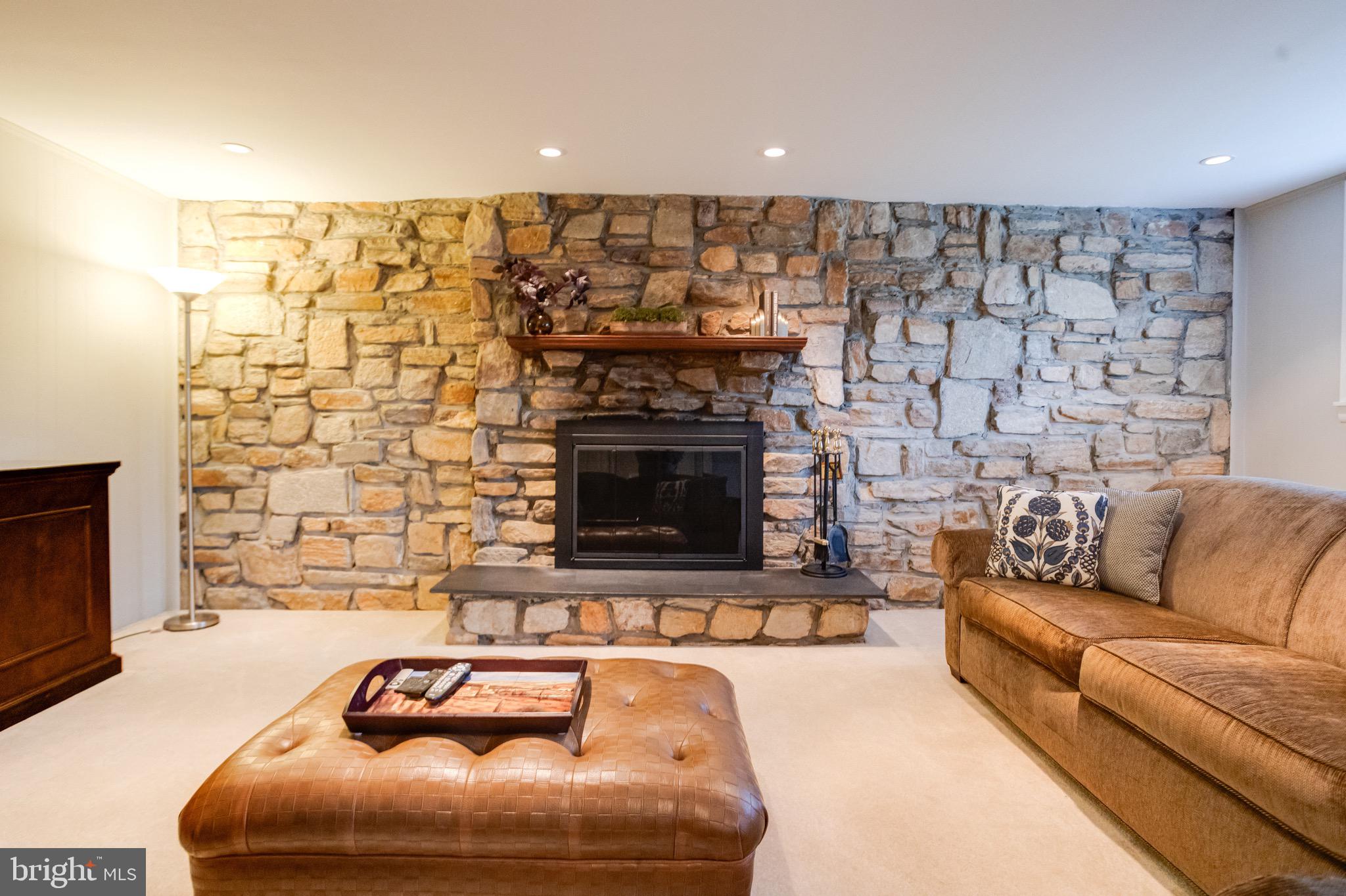 SHETLAND HILLS - Residential