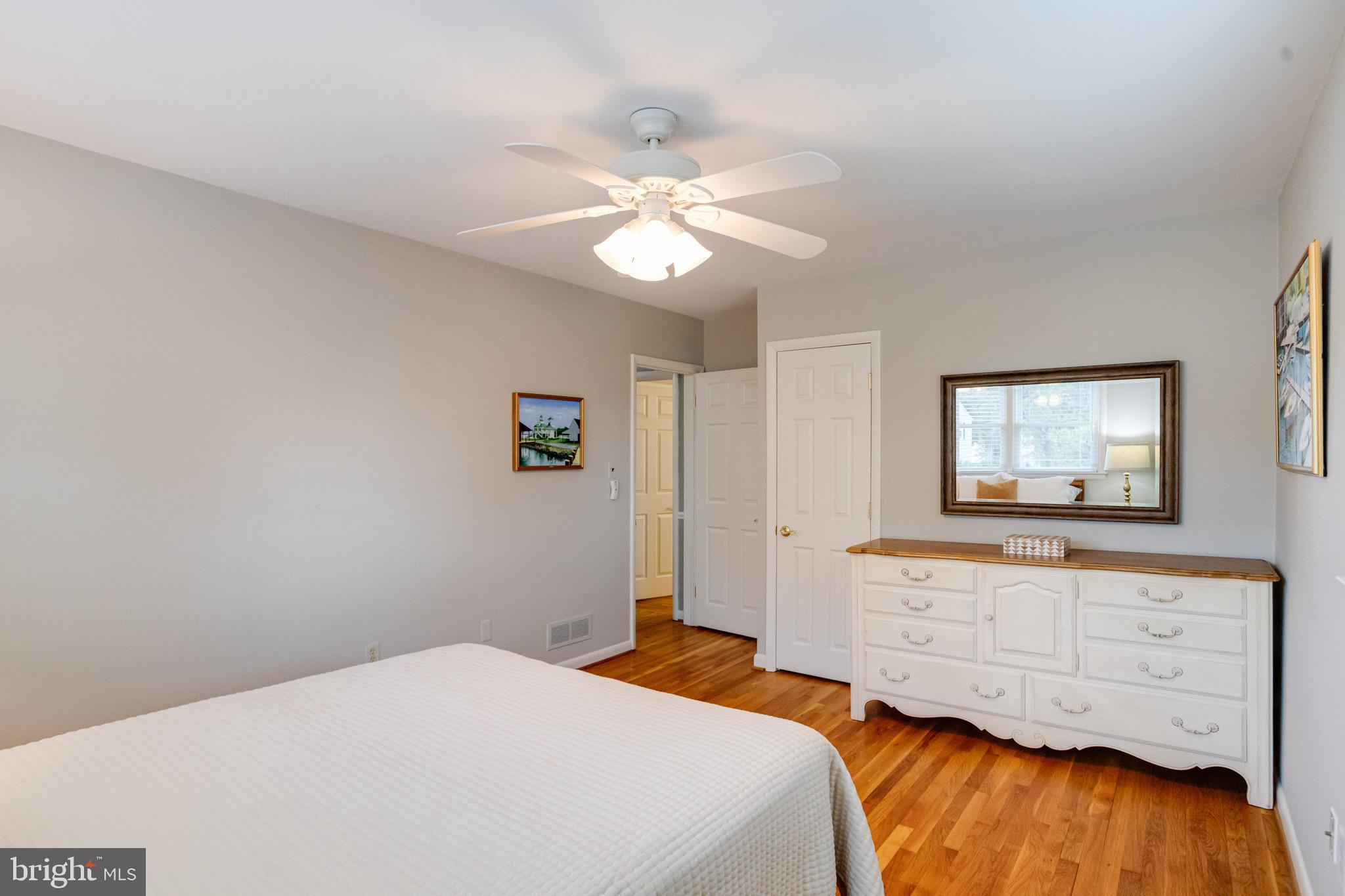 SHETLAND HILLS - Residential