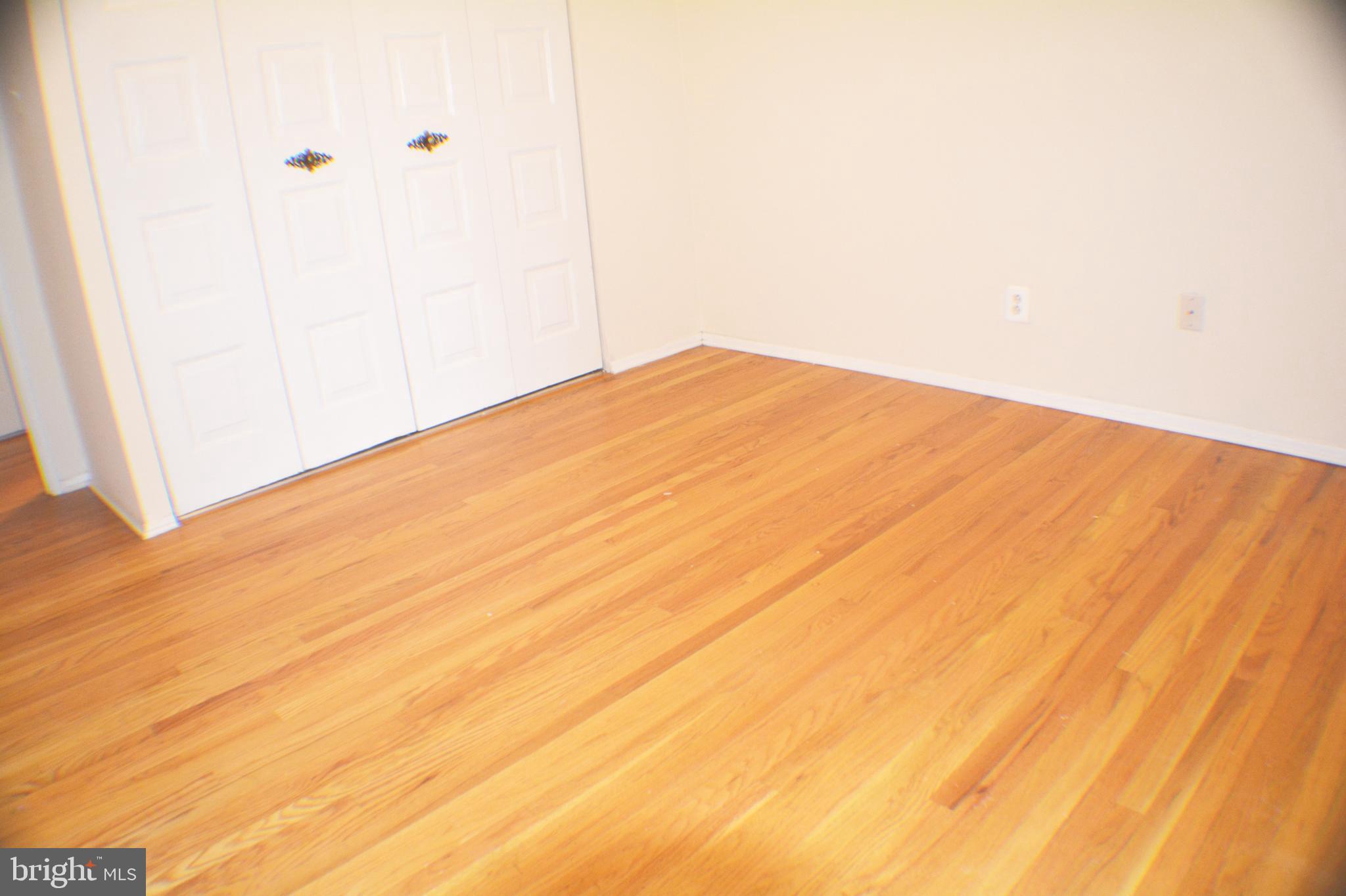 EAST FALLS - Residential Lease