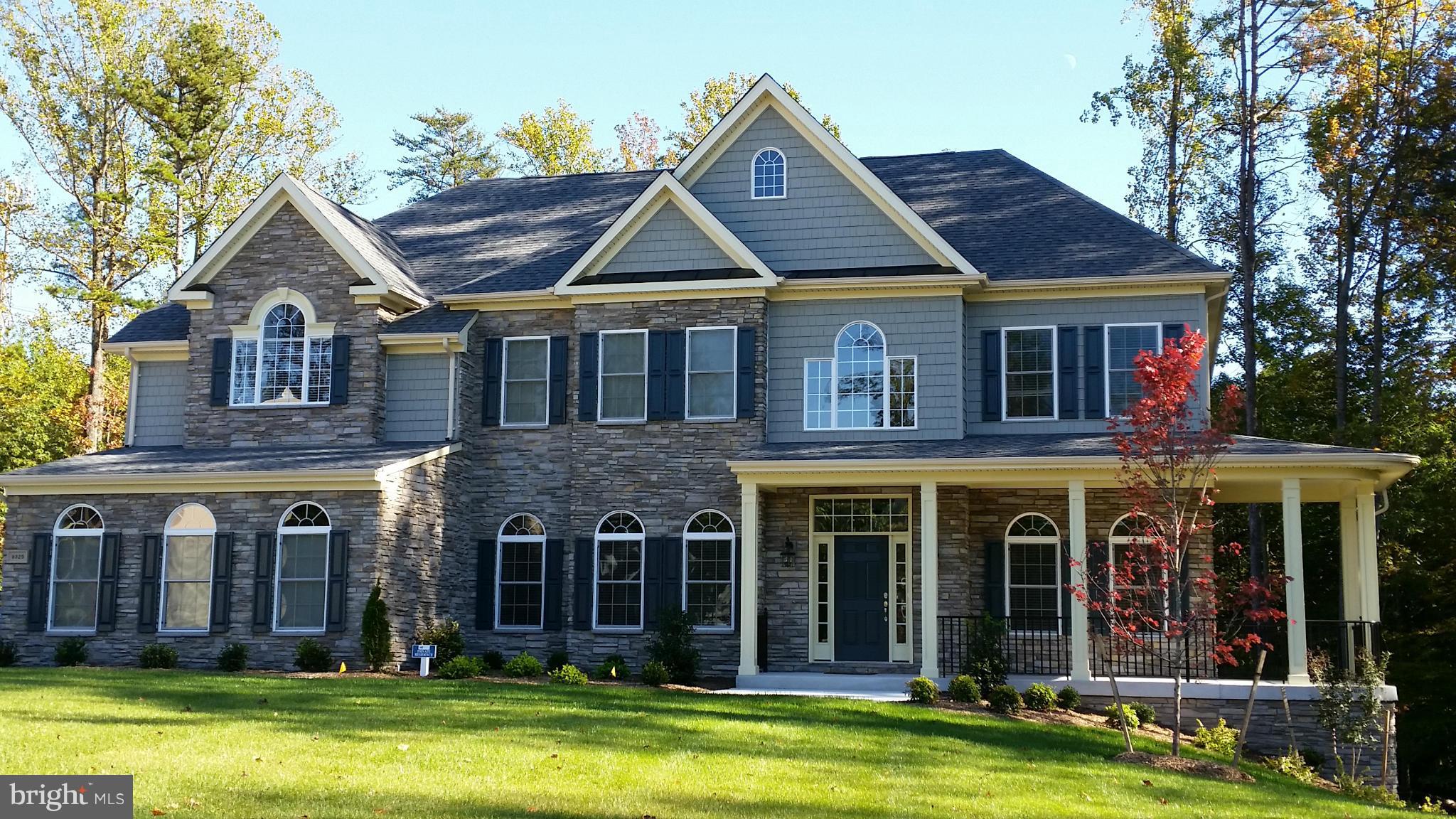 MCDONALD ESTATES - Residential