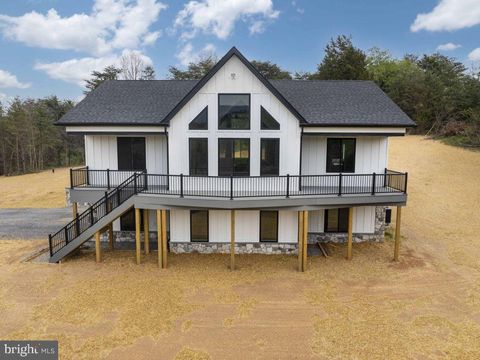 66 CEDAR CROSSING LANE STRASBURG VA 22657