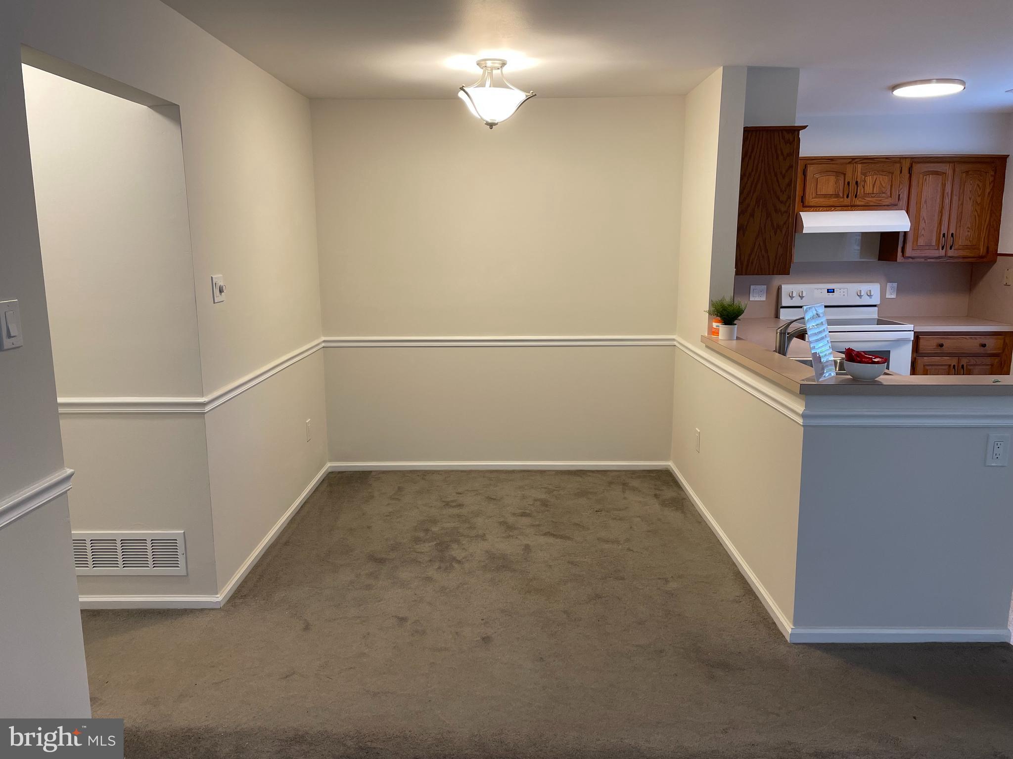 MONTGOMERY BROOKE - Residential Lease