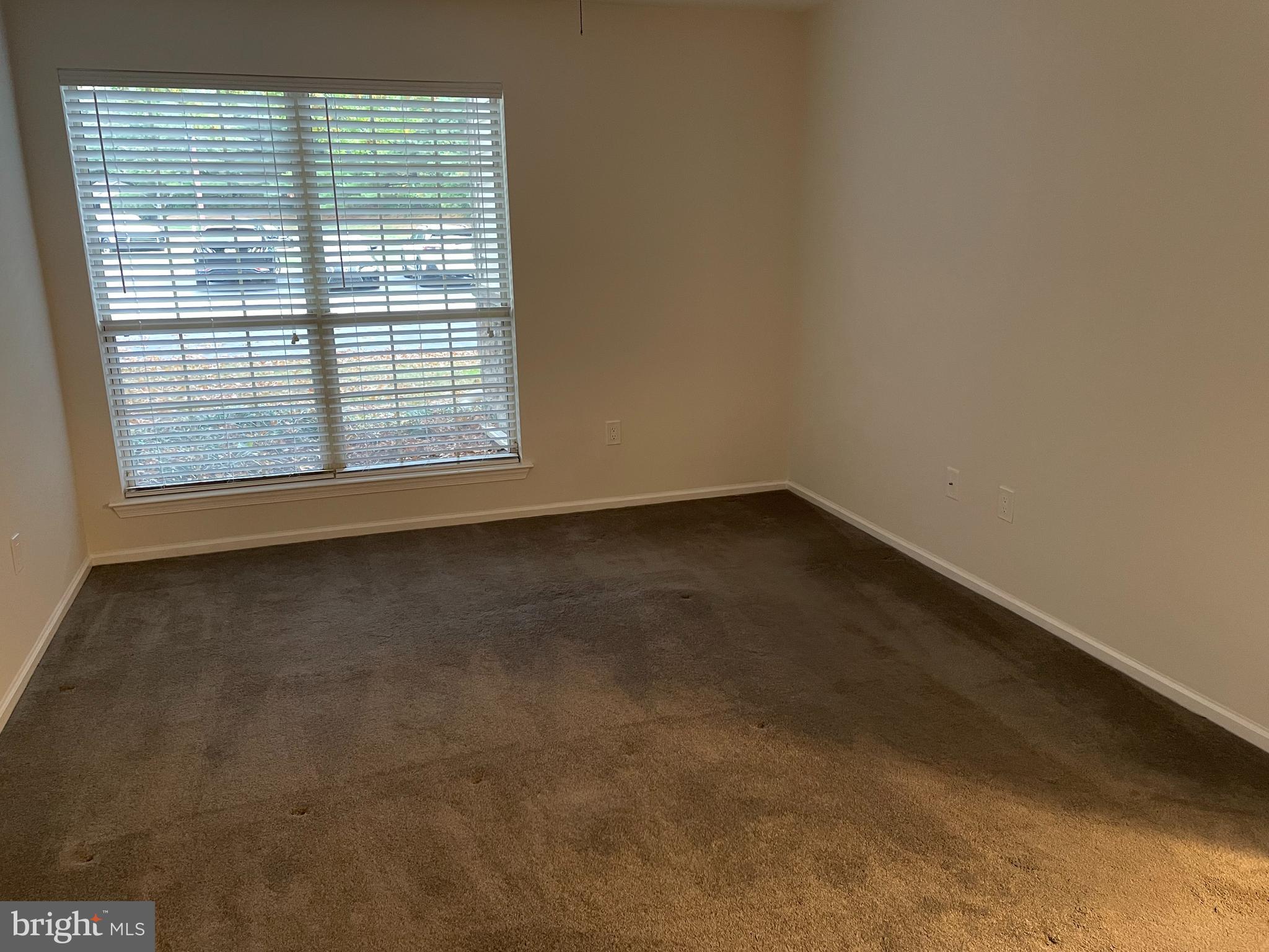 MONTGOMERY BROOKE - Residential Lease