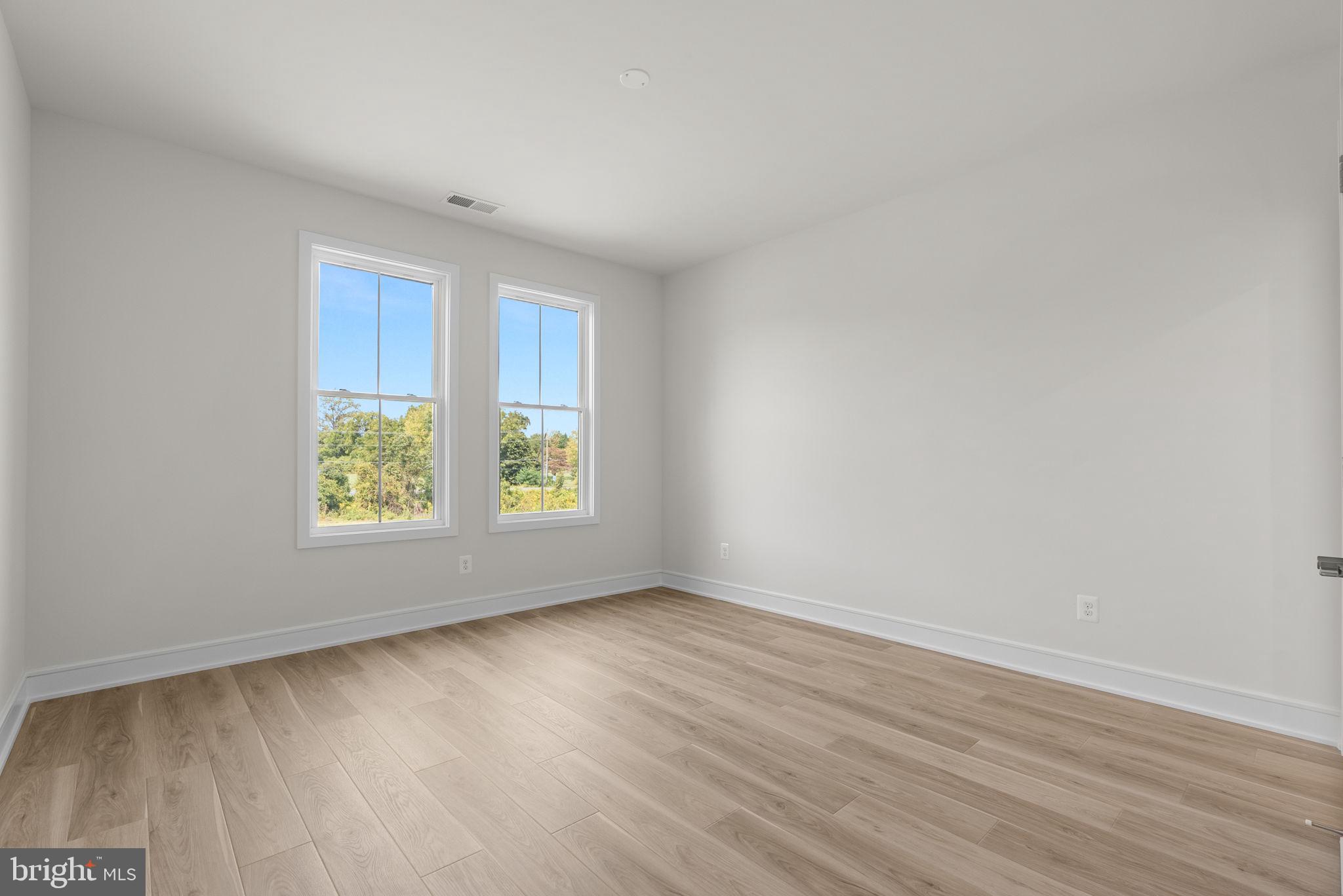 GLENMORE FARM - Residential